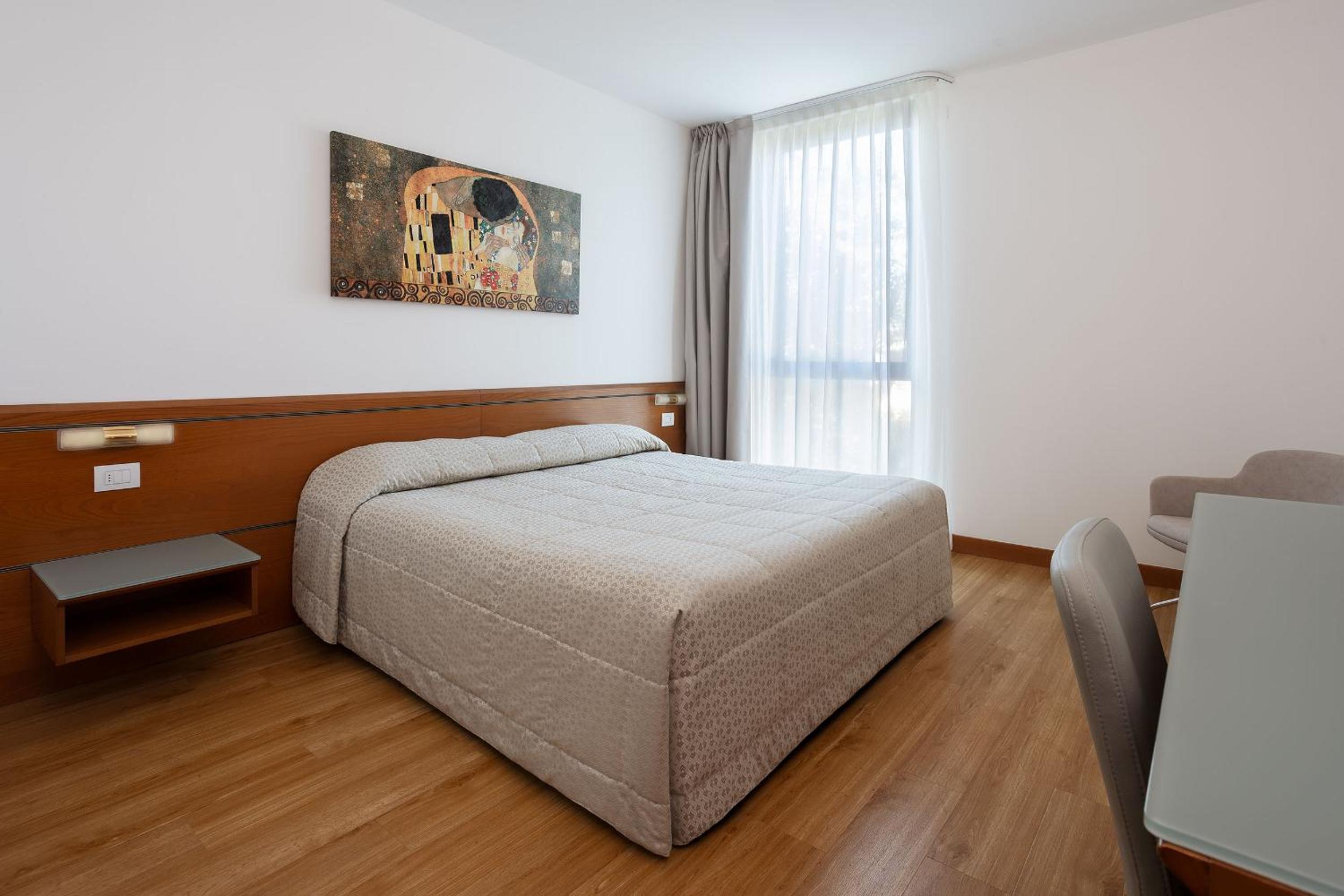 Superior Double Room - Photo 1