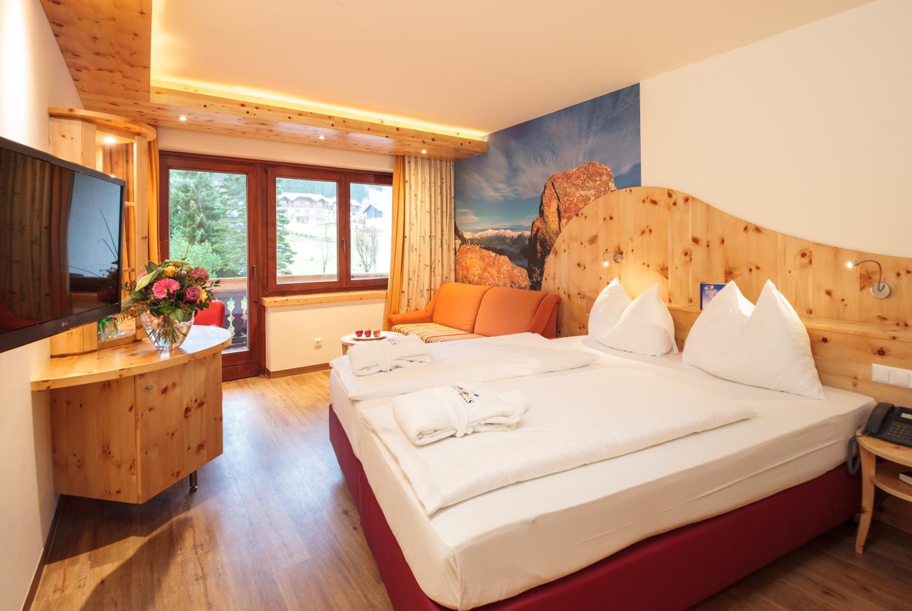 Double Room with Mountain View