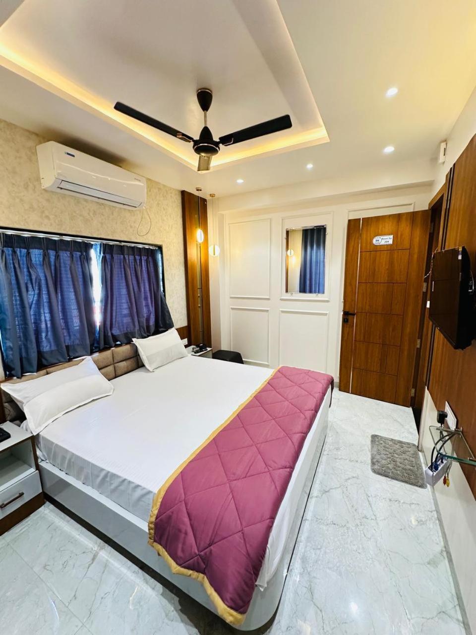 Deluxe Double Room photo 3
