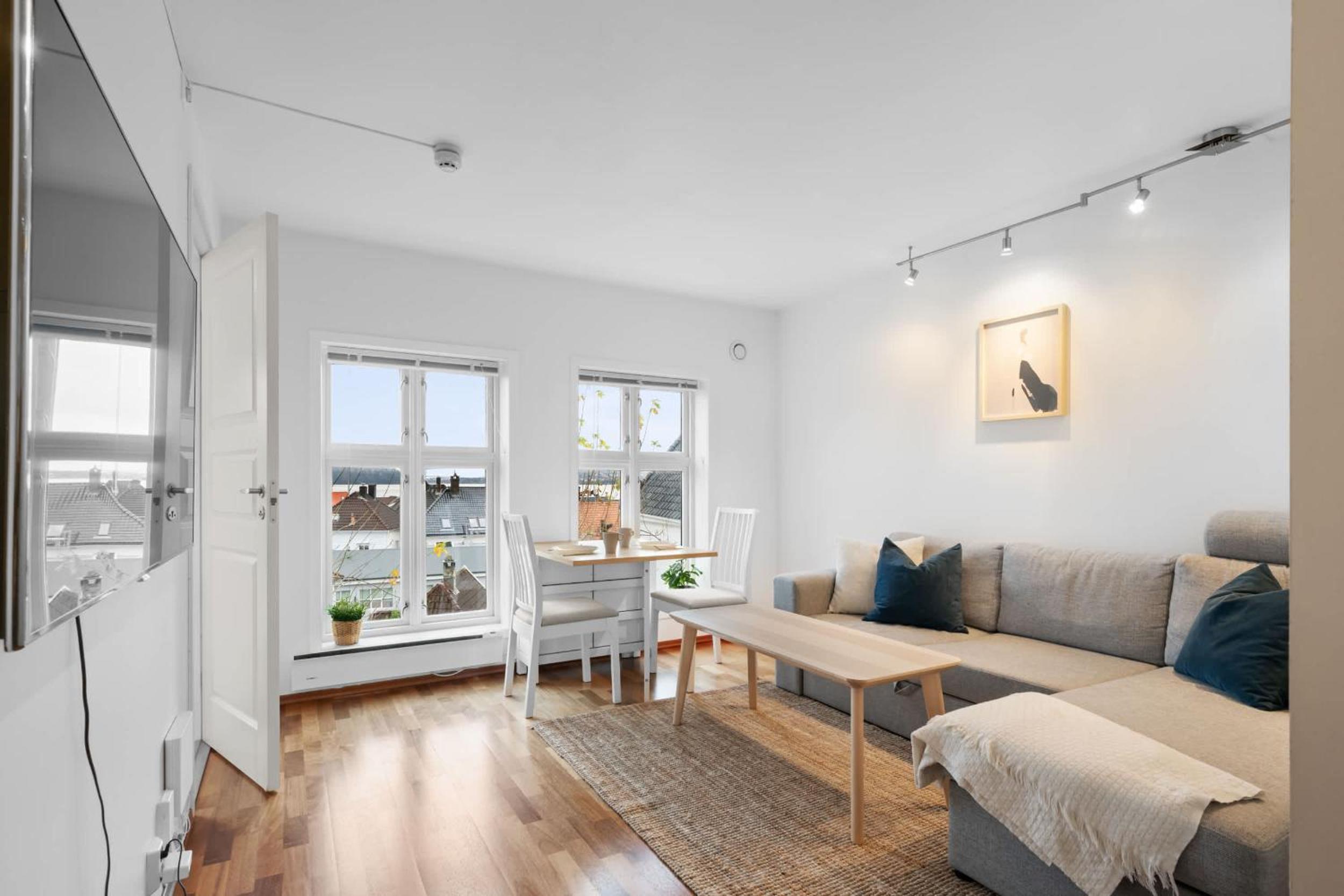 Apartment photo 1