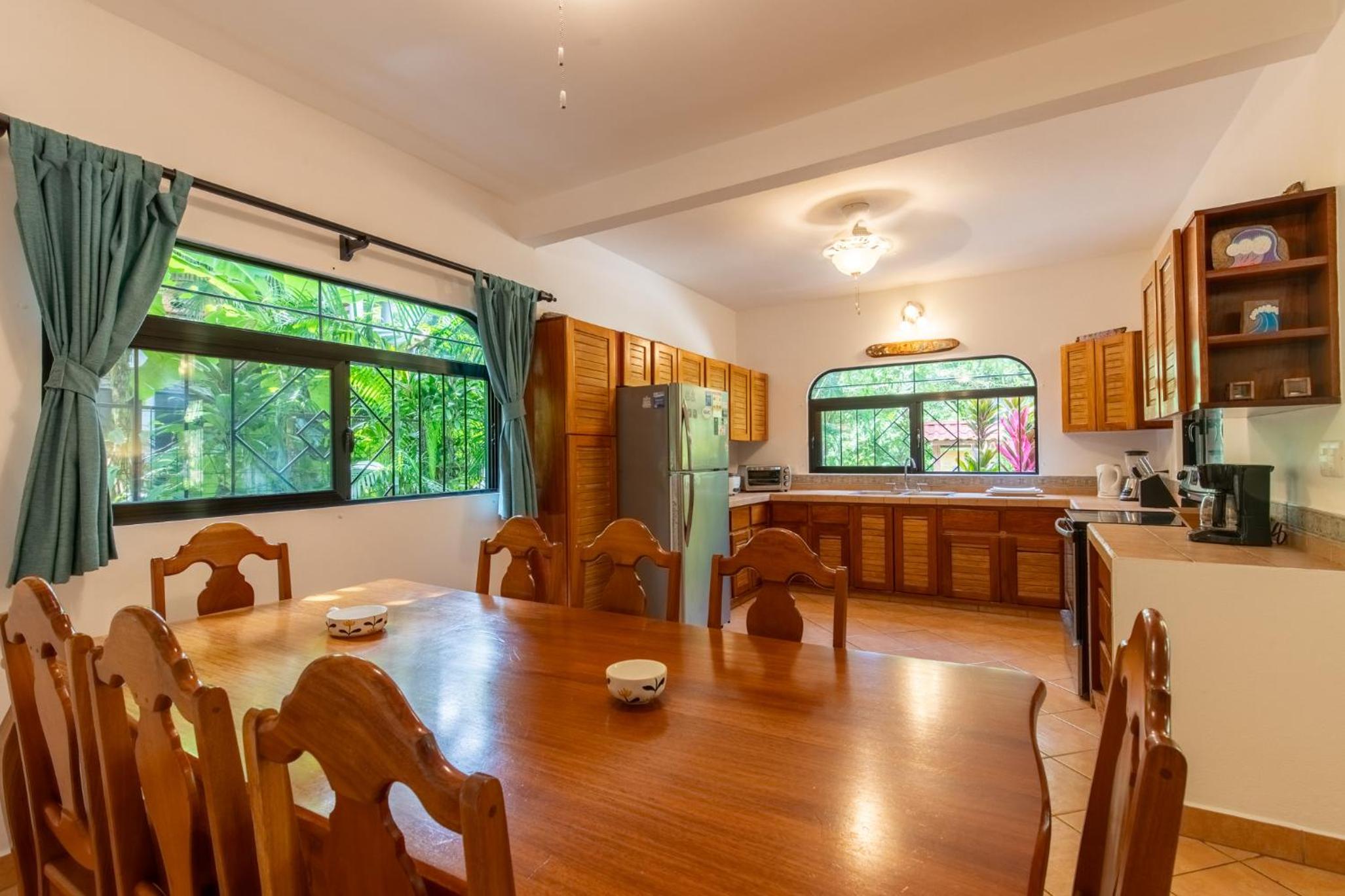 Three-Bedroom Apartment - Photo 7