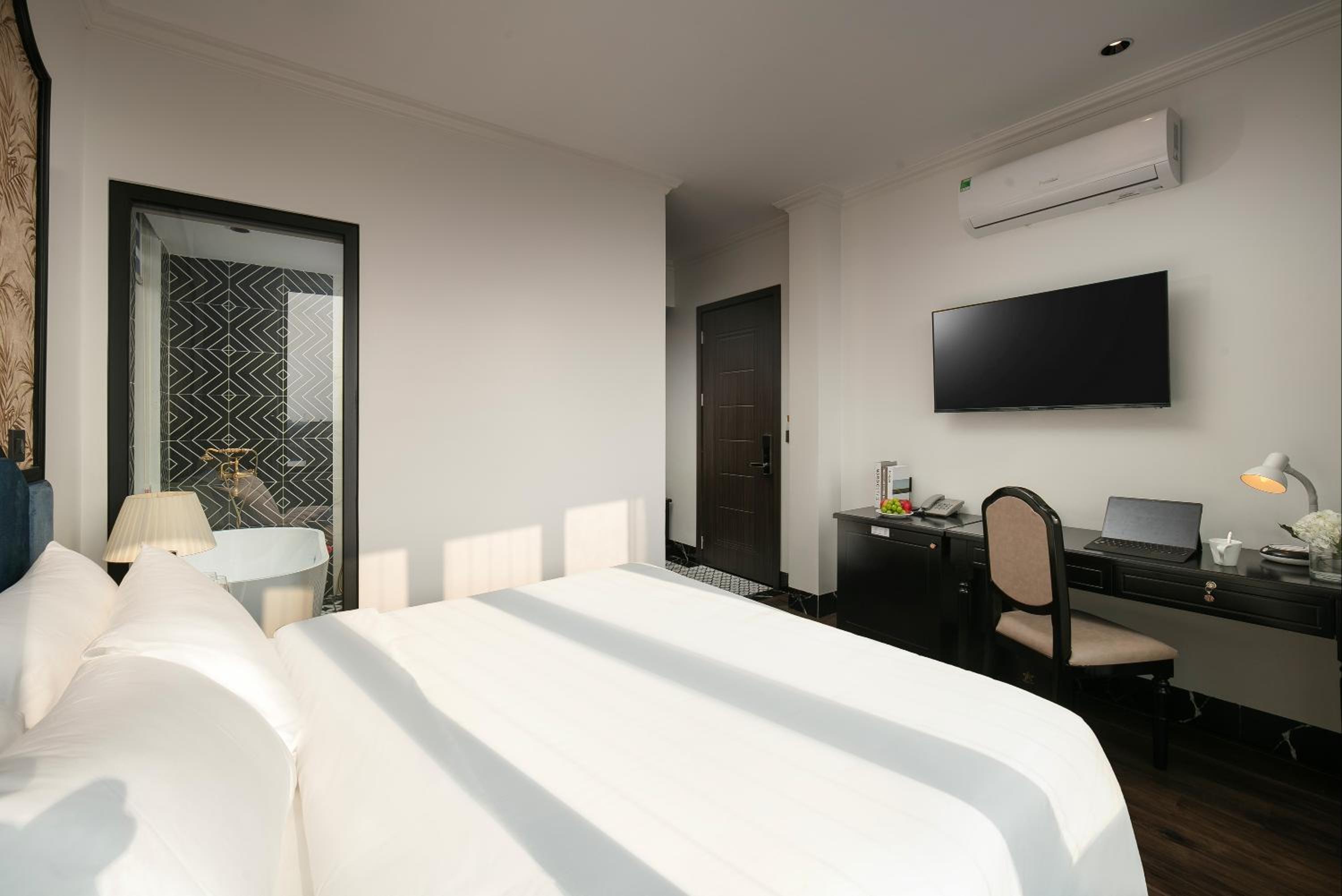 Deluxe Double Room - Photo 5