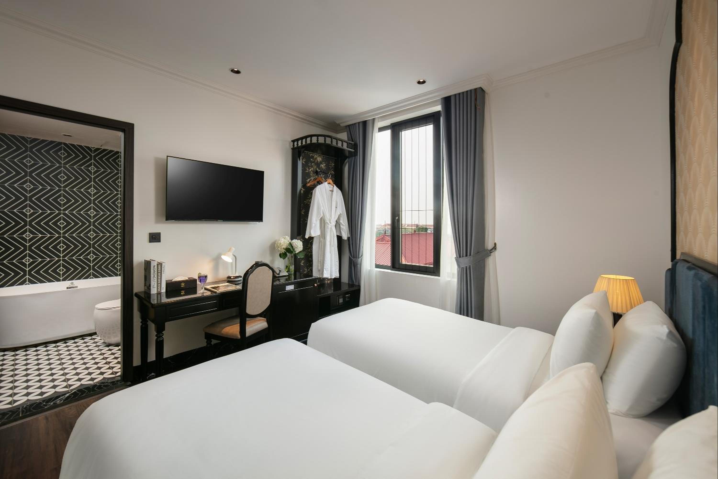 Deluxe Twin Room - Photo 1