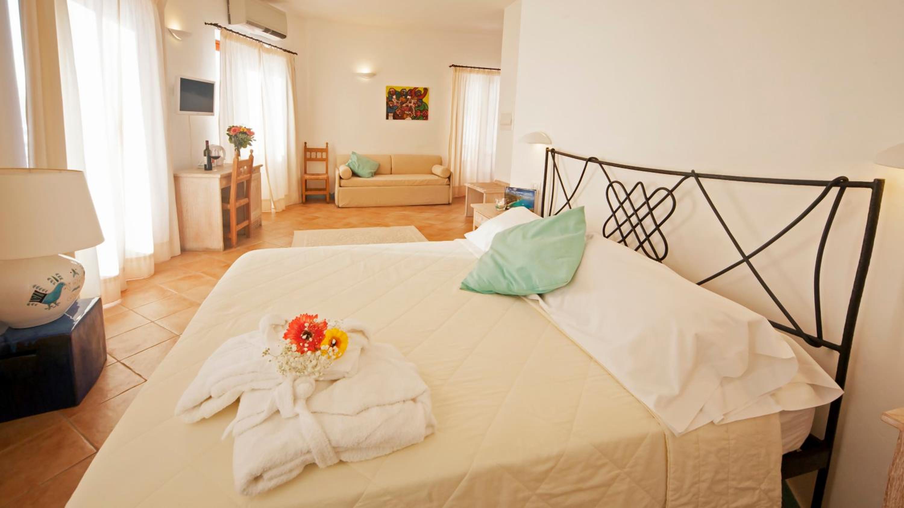 Junior Suite with Sea View - Photo 1