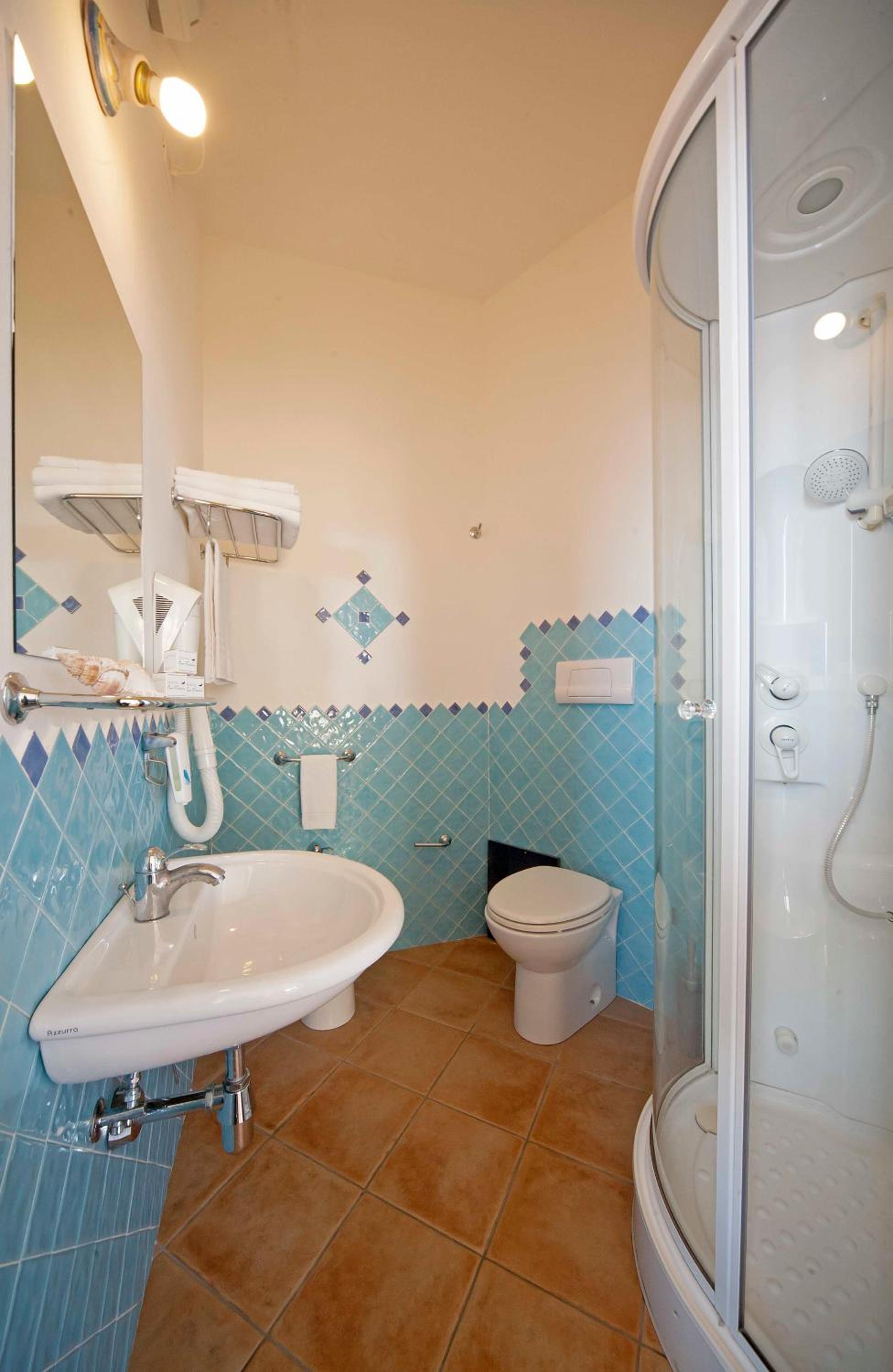 Junior Suite with Sea View - Photo 2