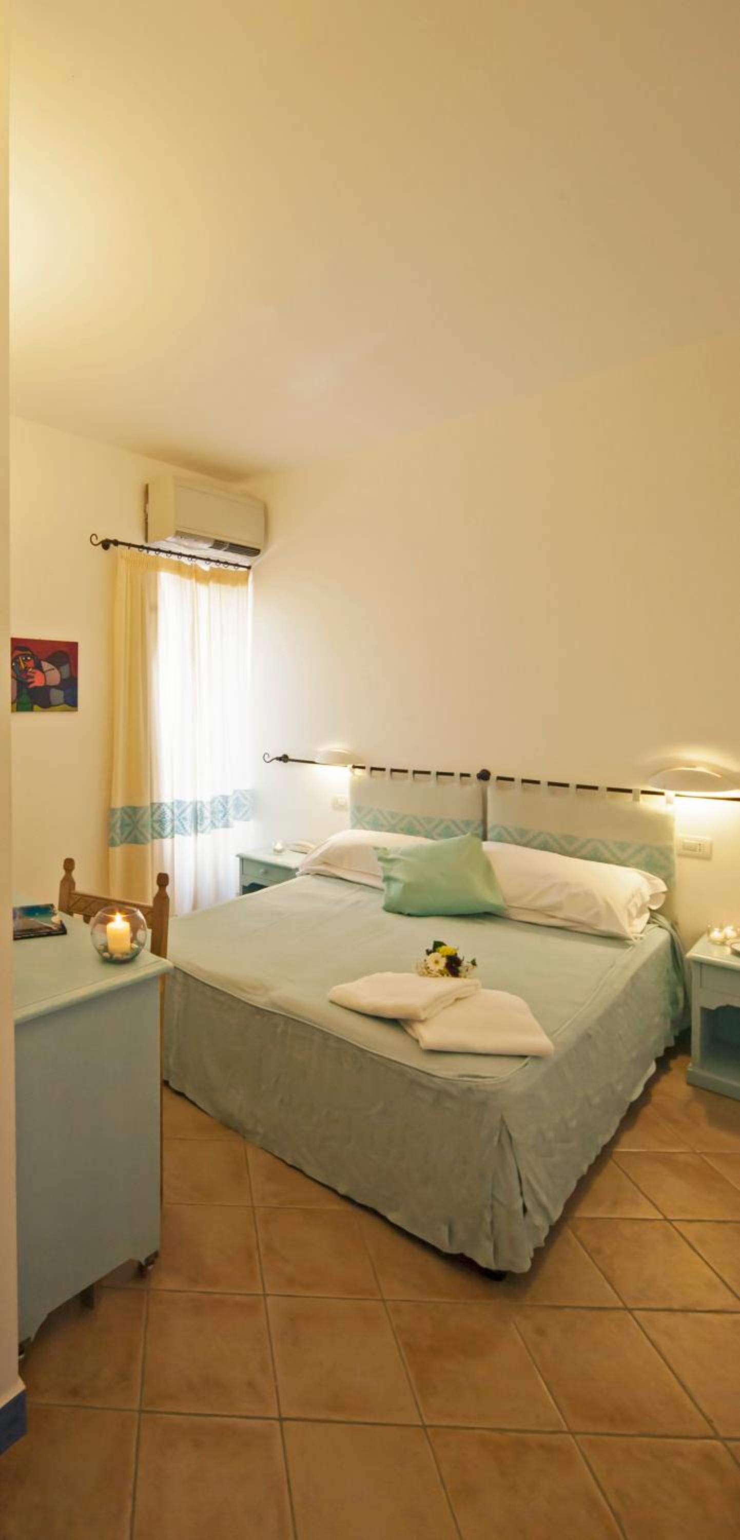Double Room - Disability Access photo 3
