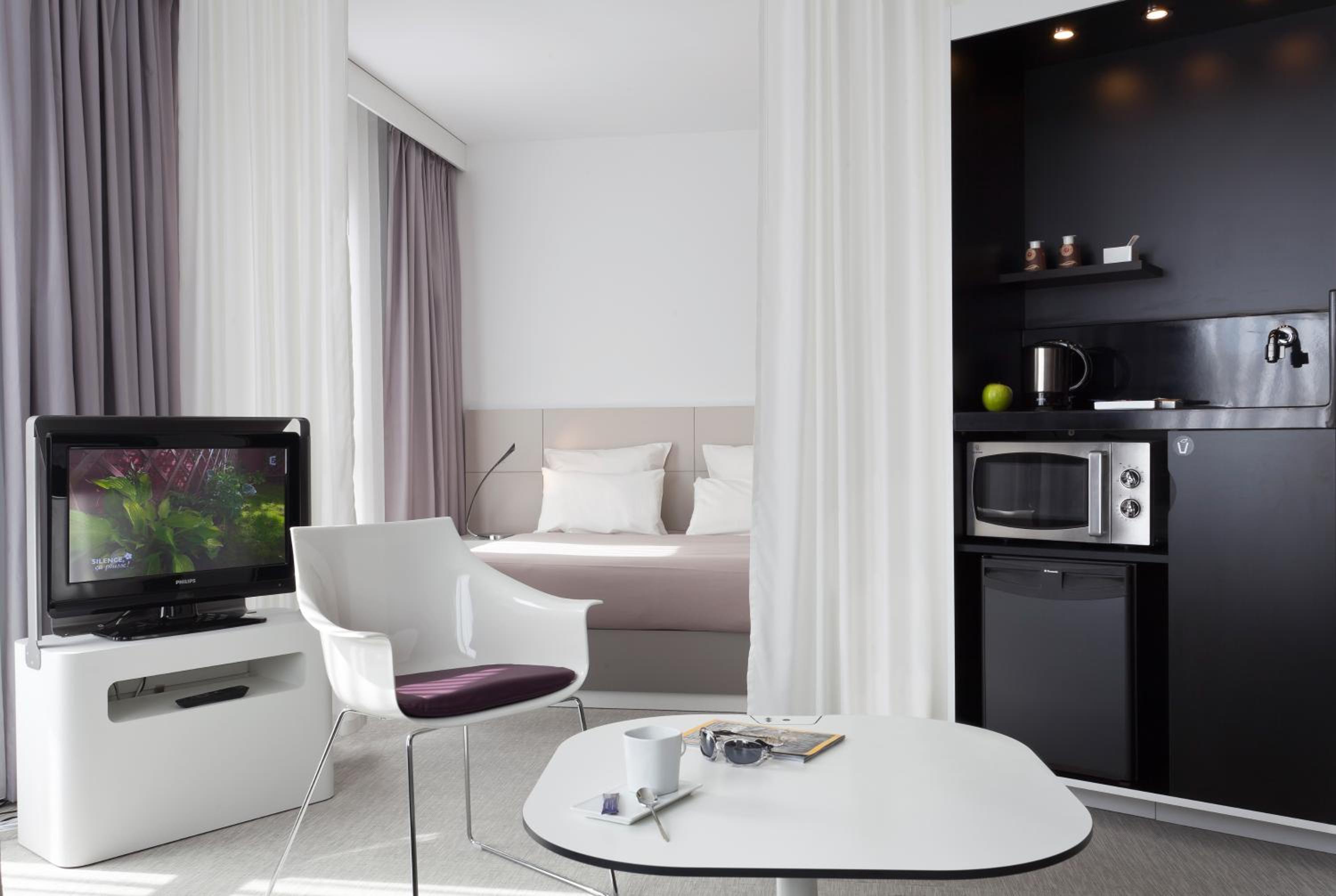 Suite with View thumbnail 5