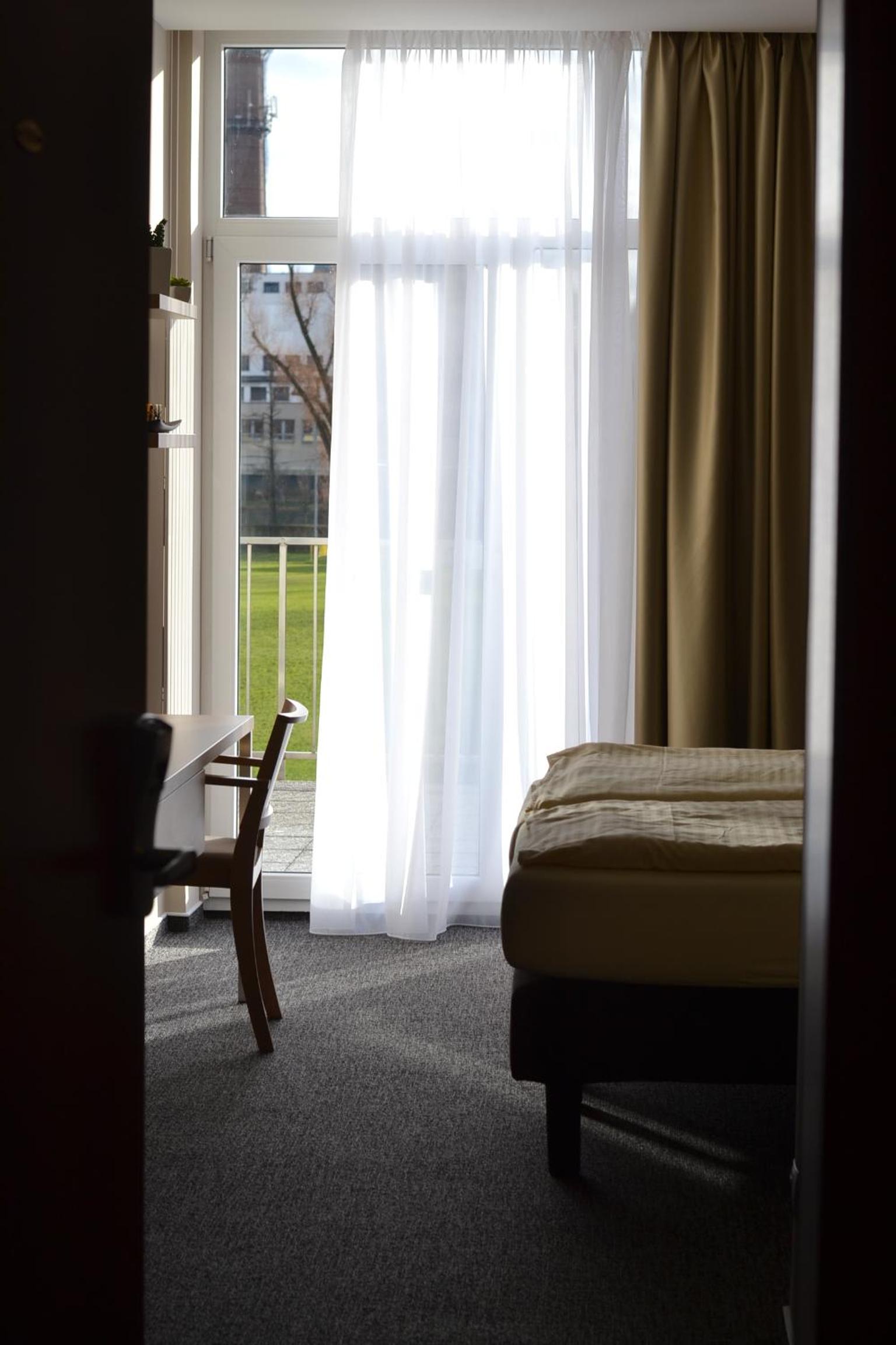 Deluxe Double or Twin Room with Balcony photo 1