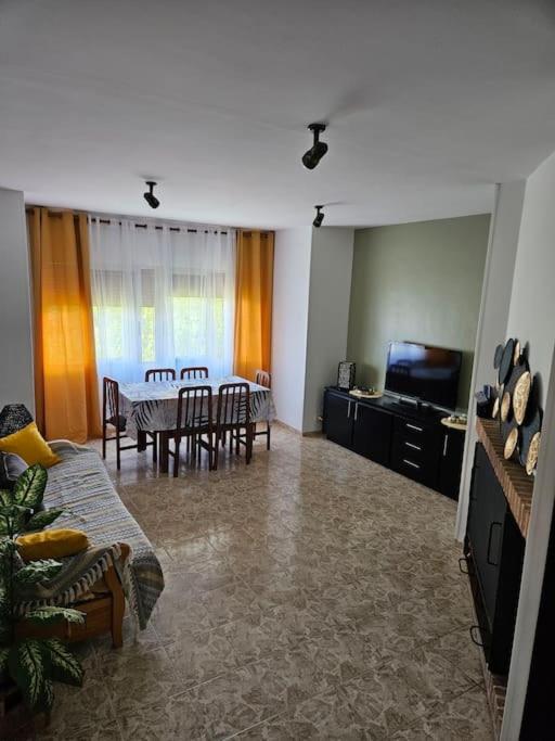 Casa de tres habitaciones
