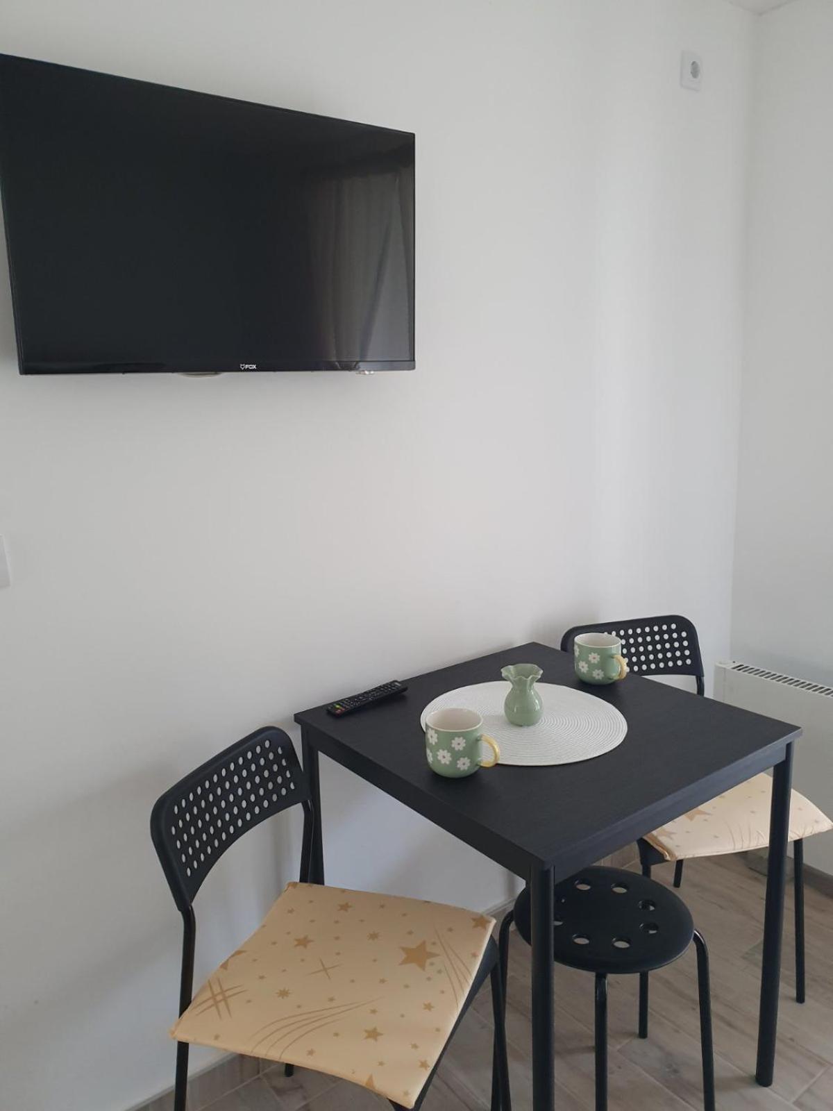 Apartment - Ground Floor photo 2