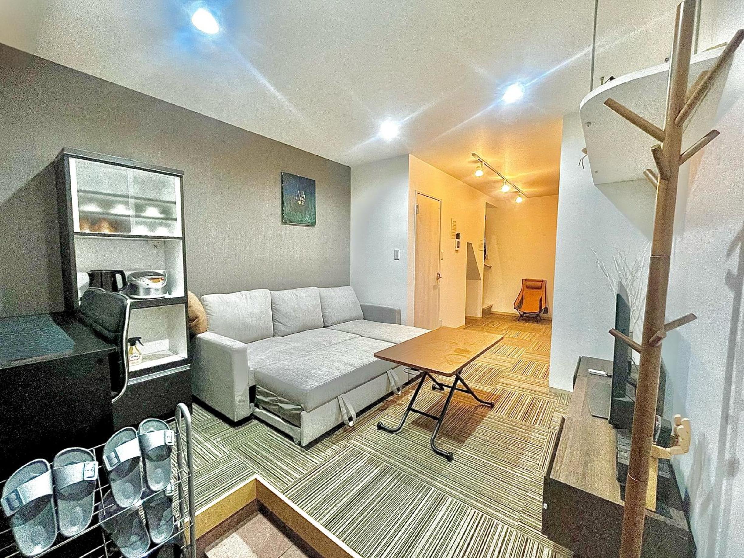 One-Bedroom Apartment photo 3