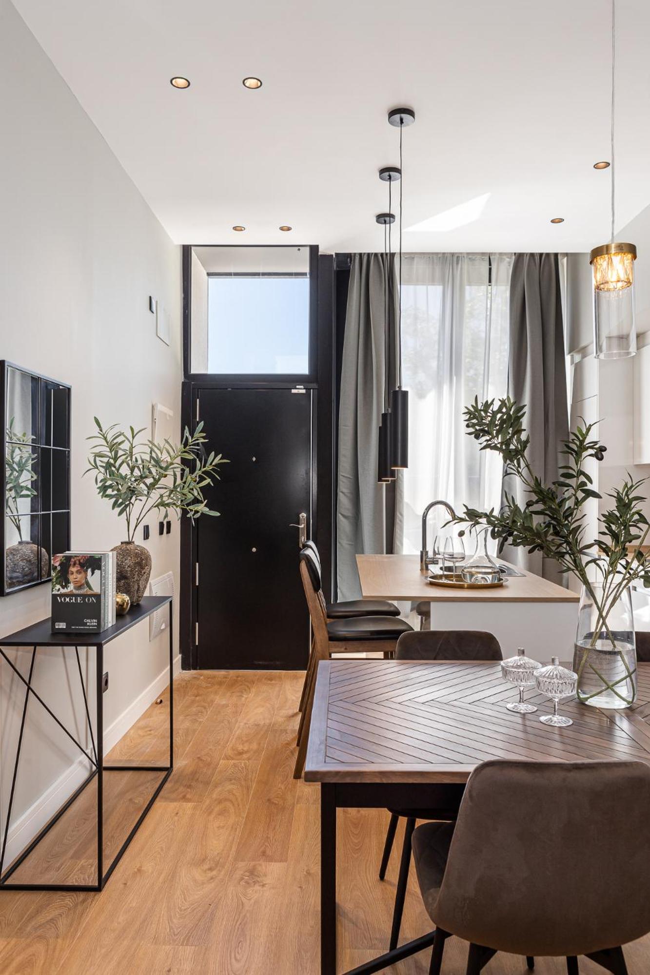 Apartment - Ground Floor photo 3