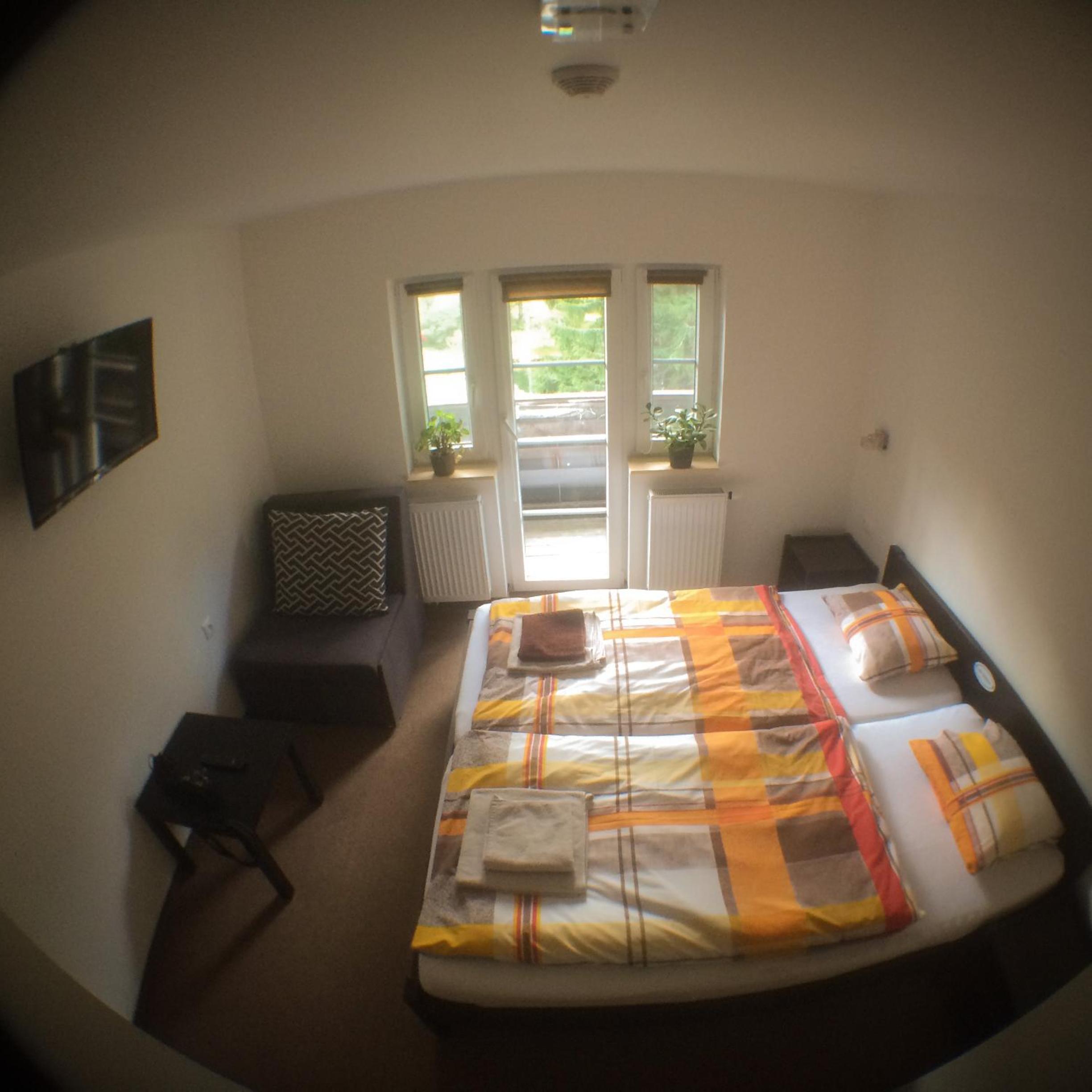 Double Room with Private Bathroom - Photo 1