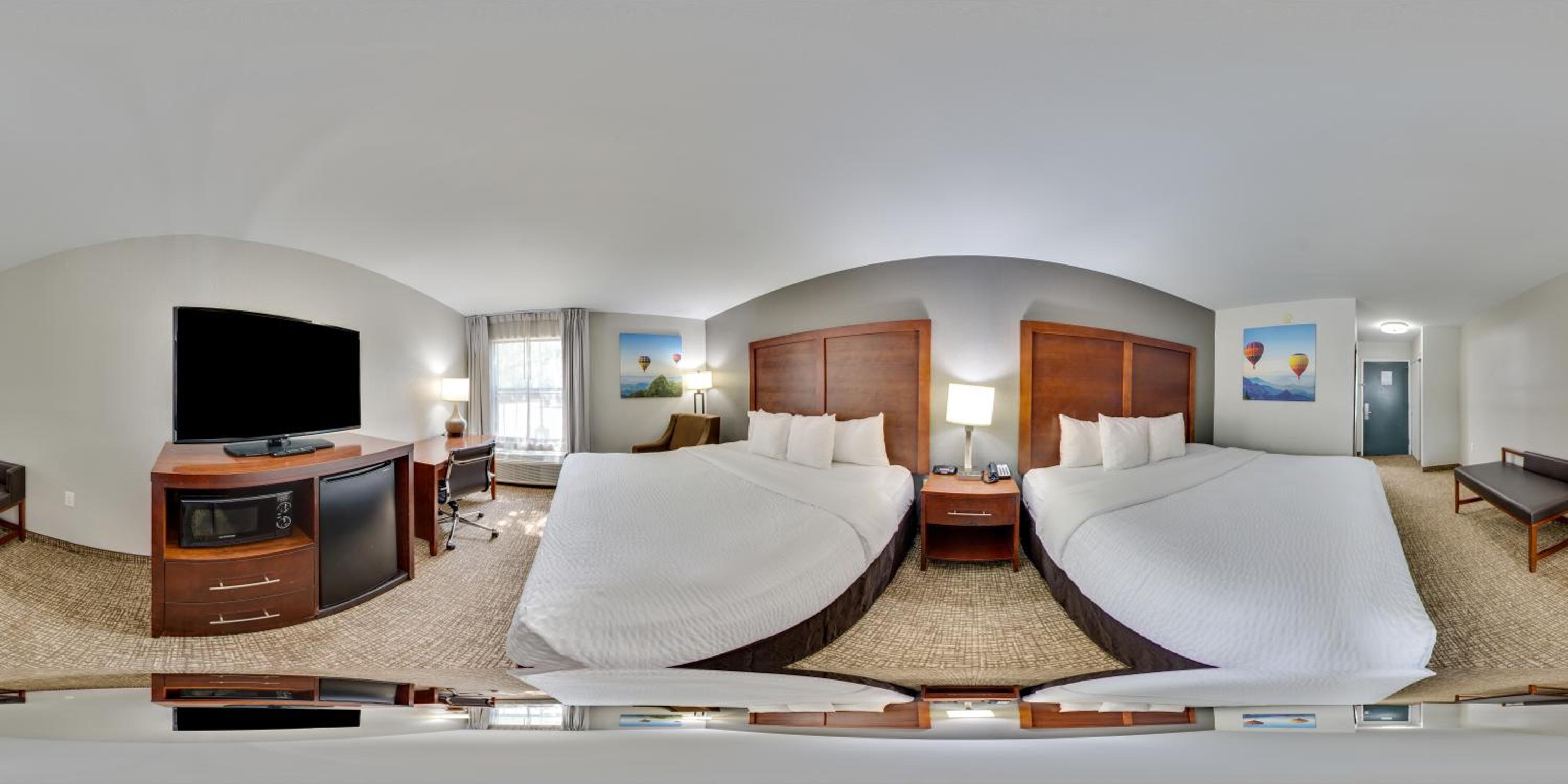 Standard King Room with Two King Beds - Non-Smoking - Photo 2
