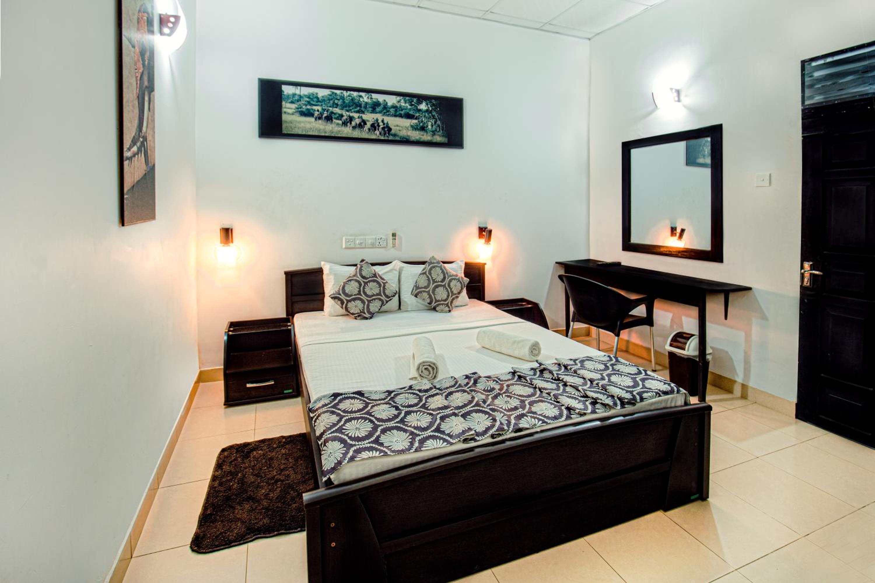 Budget Double Room photo 2