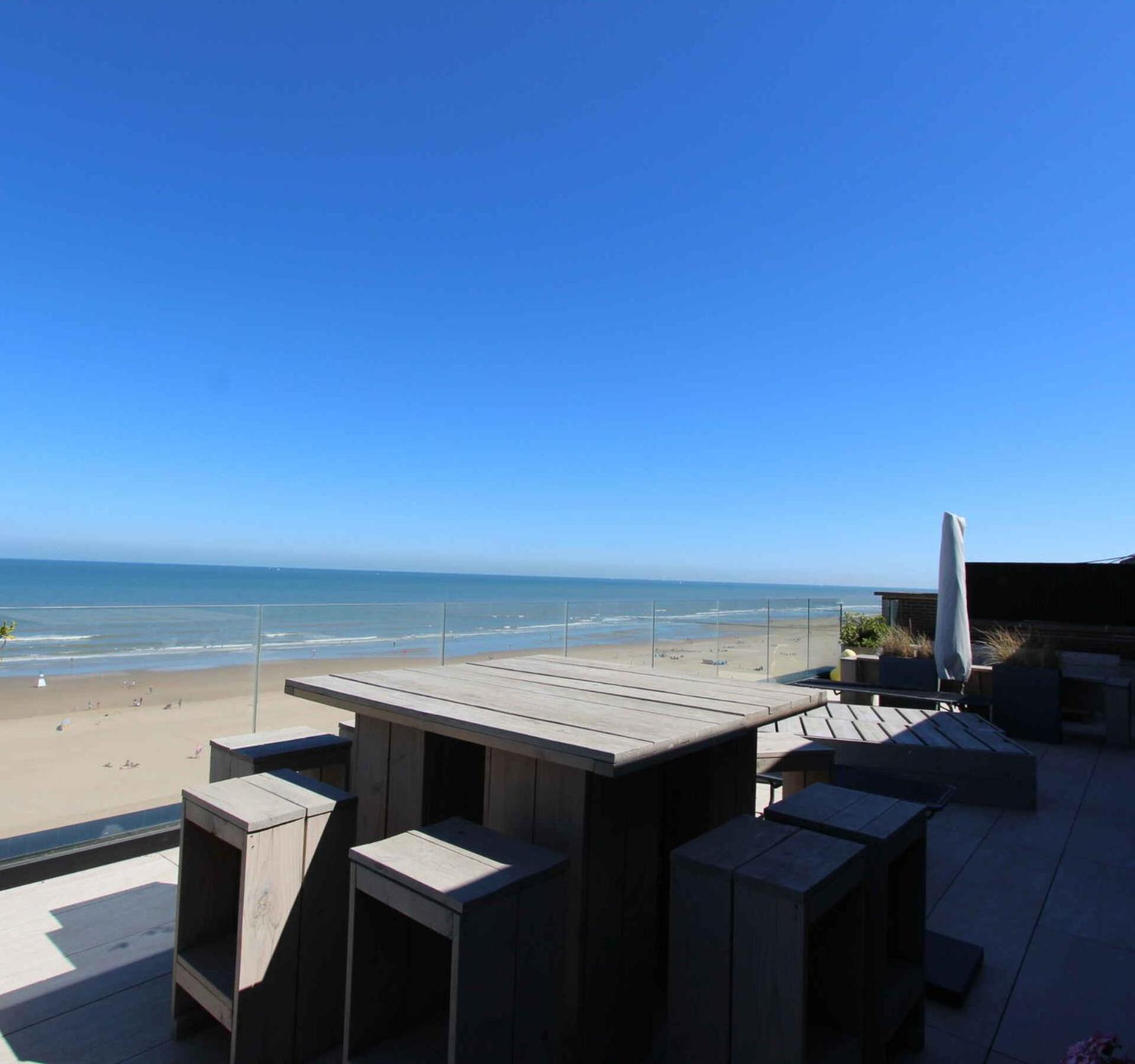 Four-Bedroom Penthouse Apartment photo 3