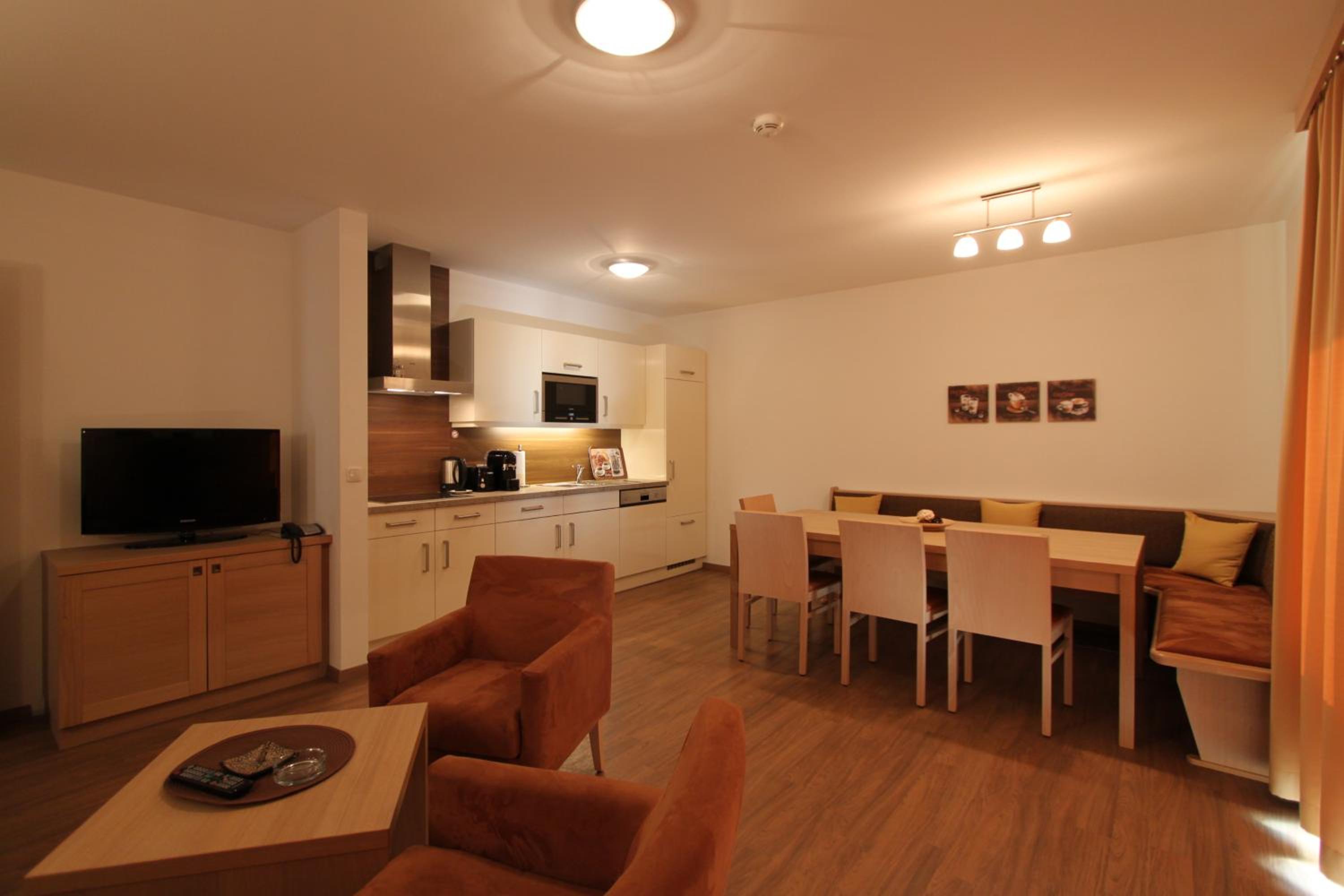 Three-Bedroom Apartment (8-10 Adults) photo 1