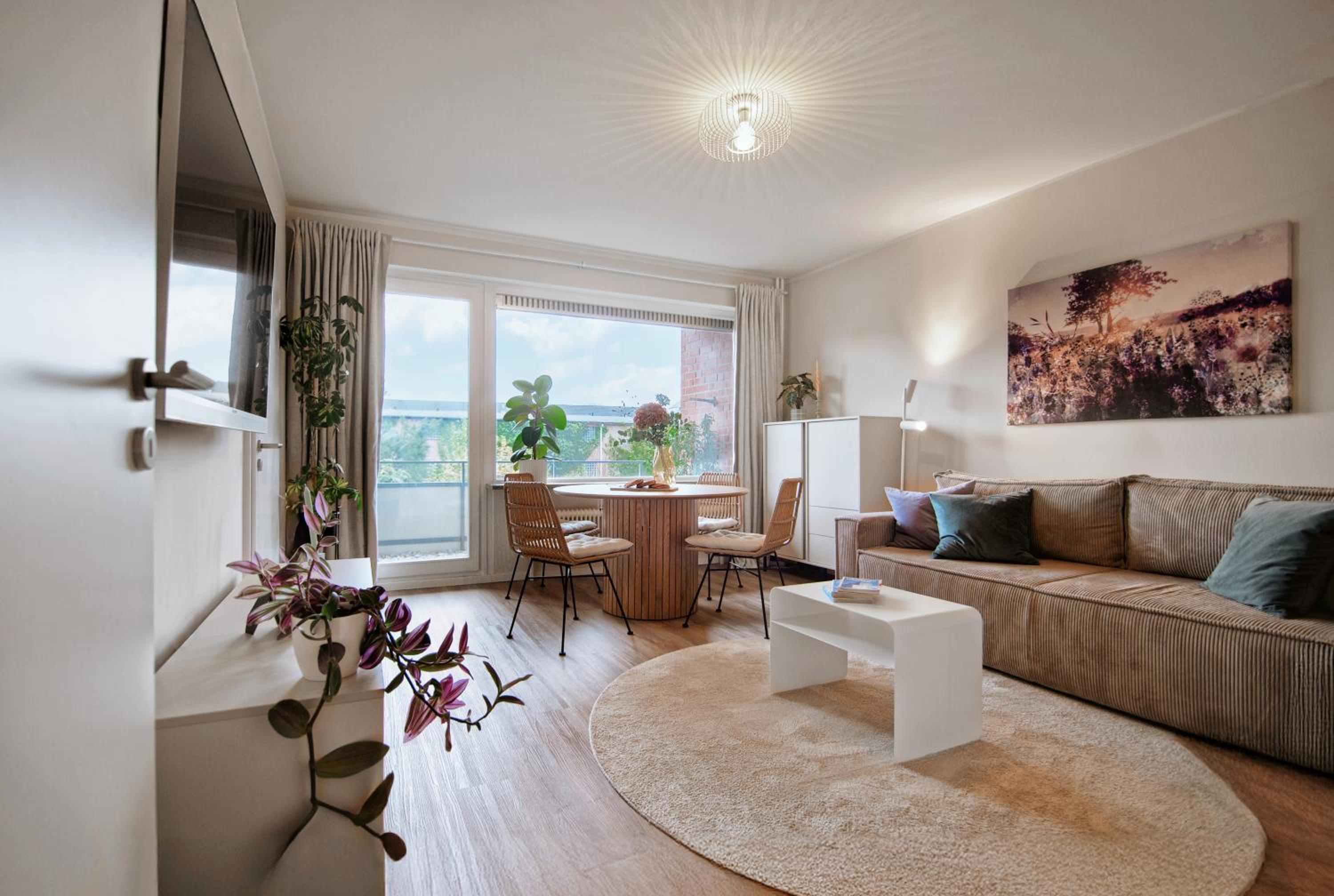 Apartment with Balcony - Photo 1