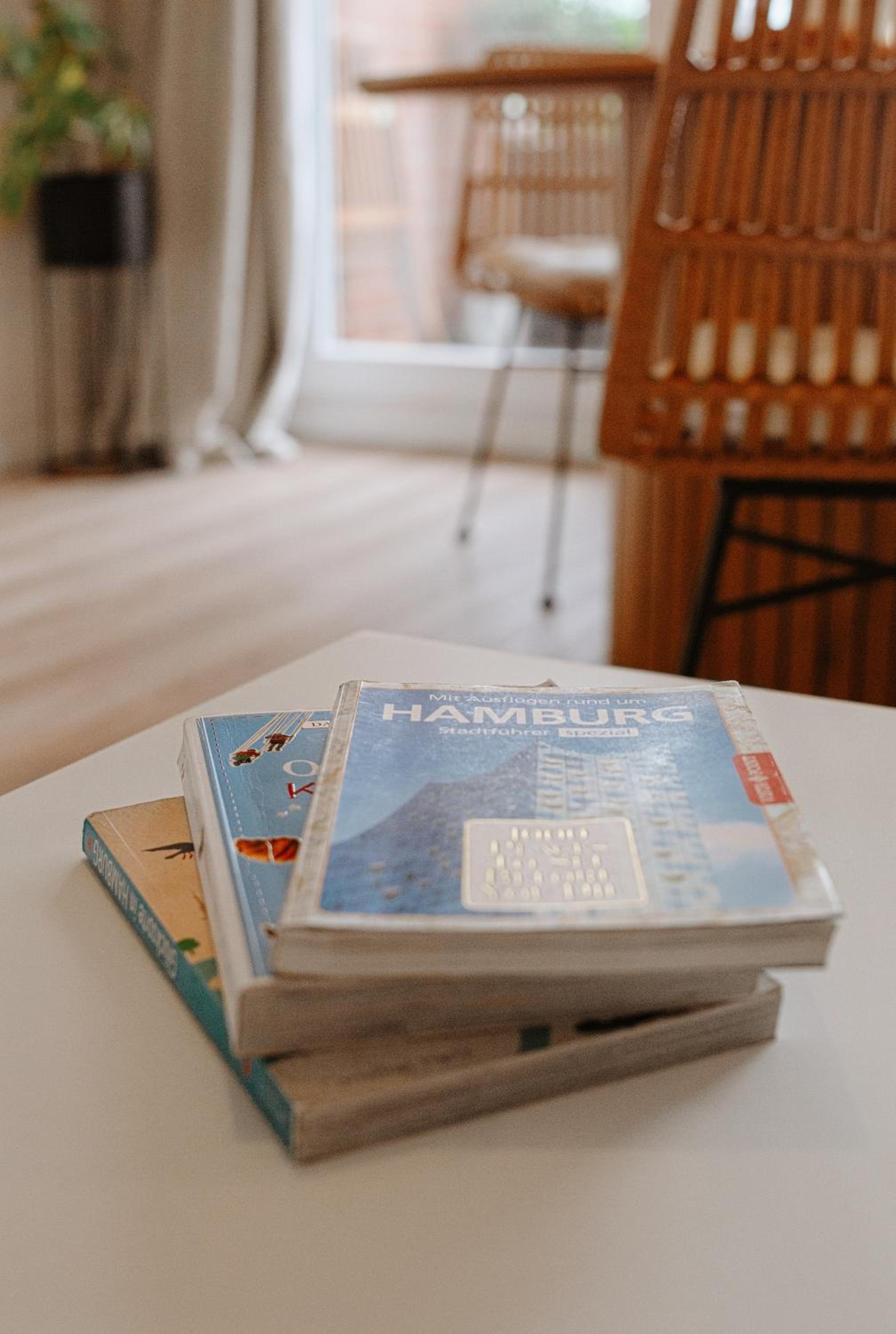 Apartment with Balcony - Photo 32