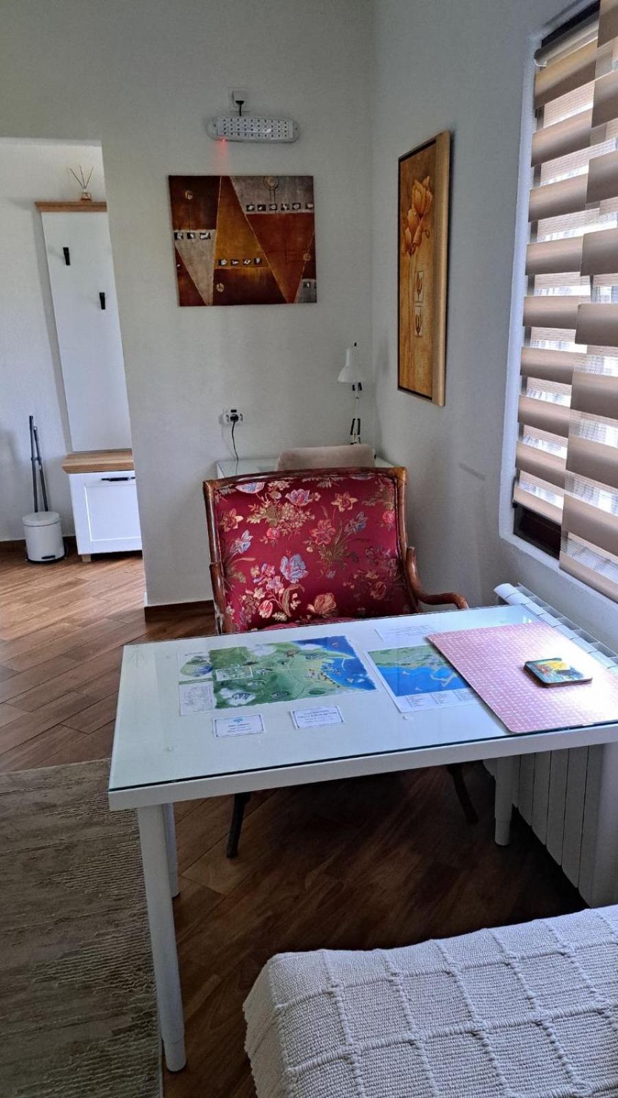 Studio Apartment photo 2