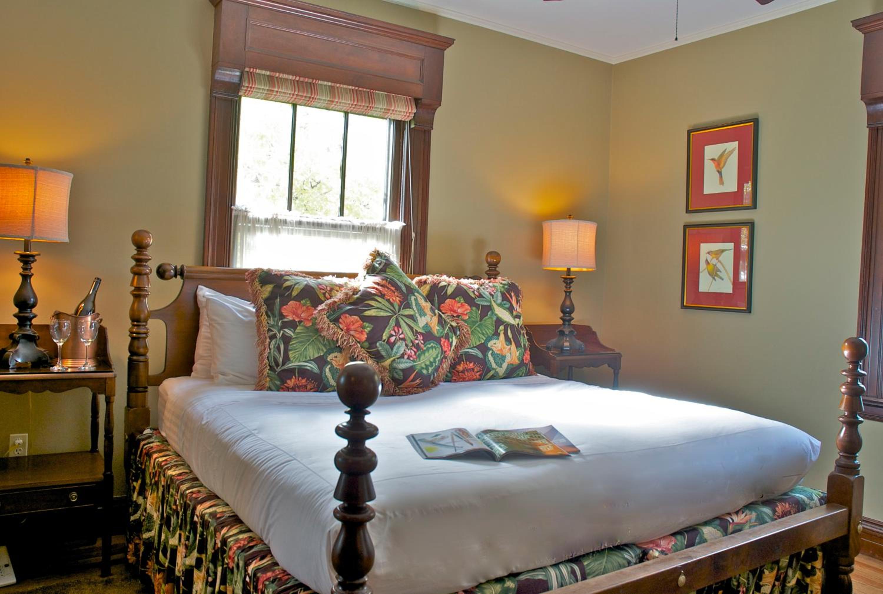 Deluxe Double Room with Balcony - Stewart Room photo 1