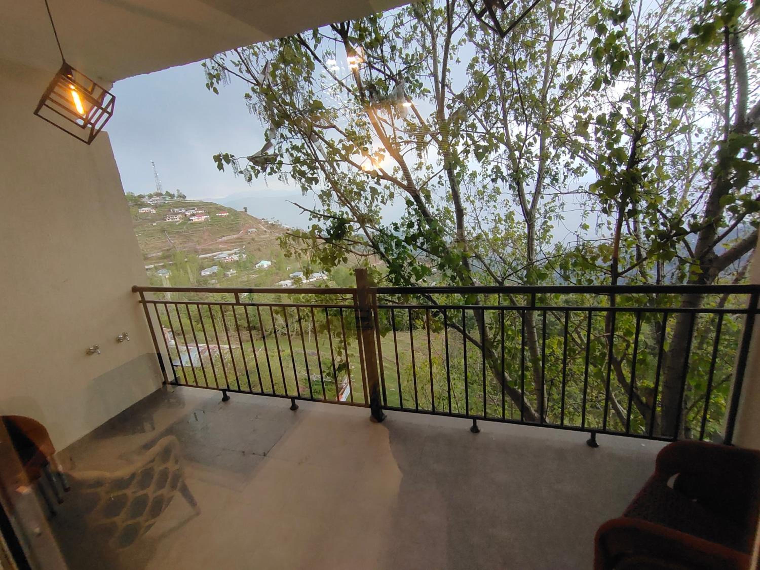 Apartment With Terrace photo 3