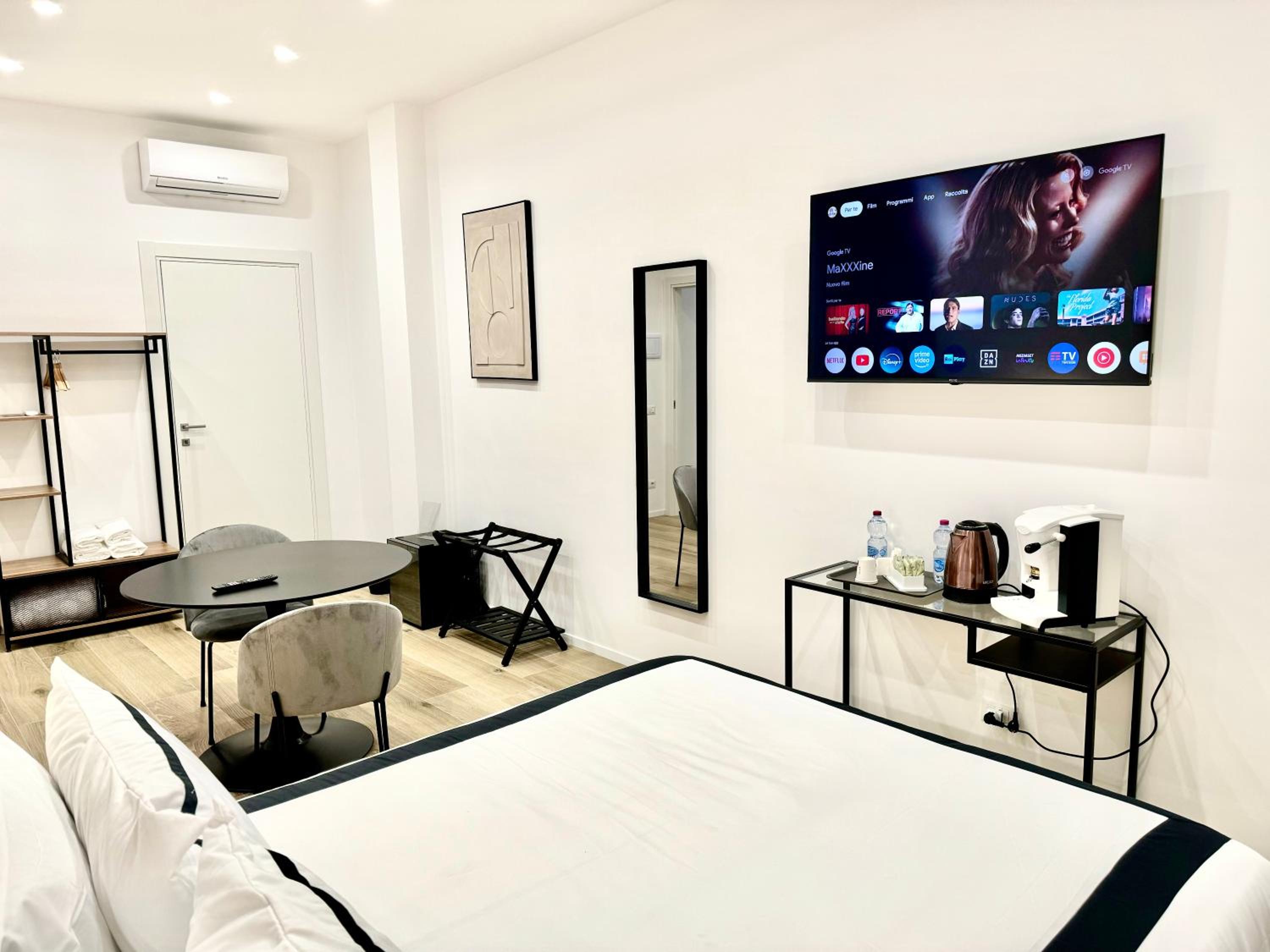 Deluxe Double Room with Bath