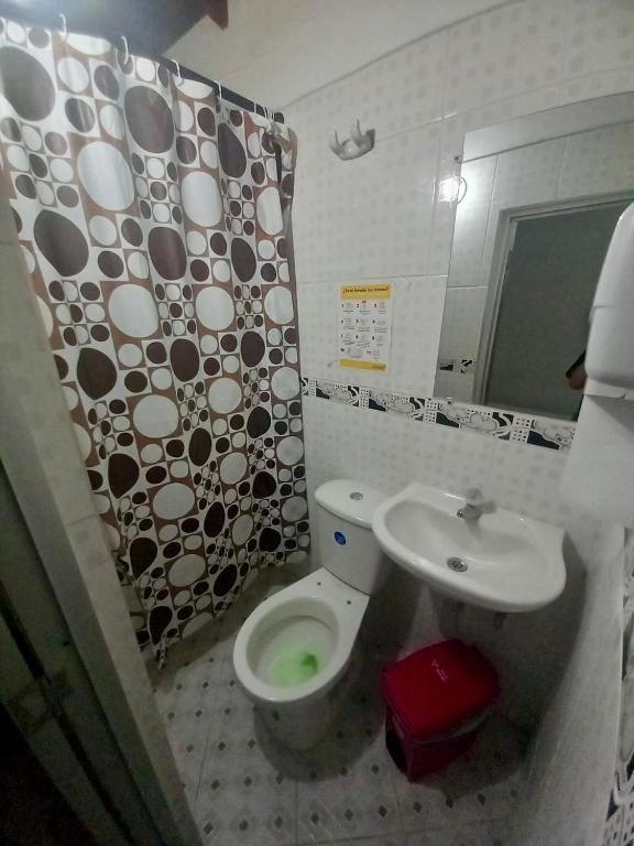 Twin Room with Private Bathroom photo 3