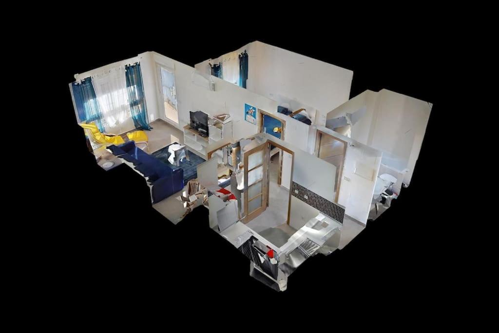 One-Bedroom Apartment photo 2