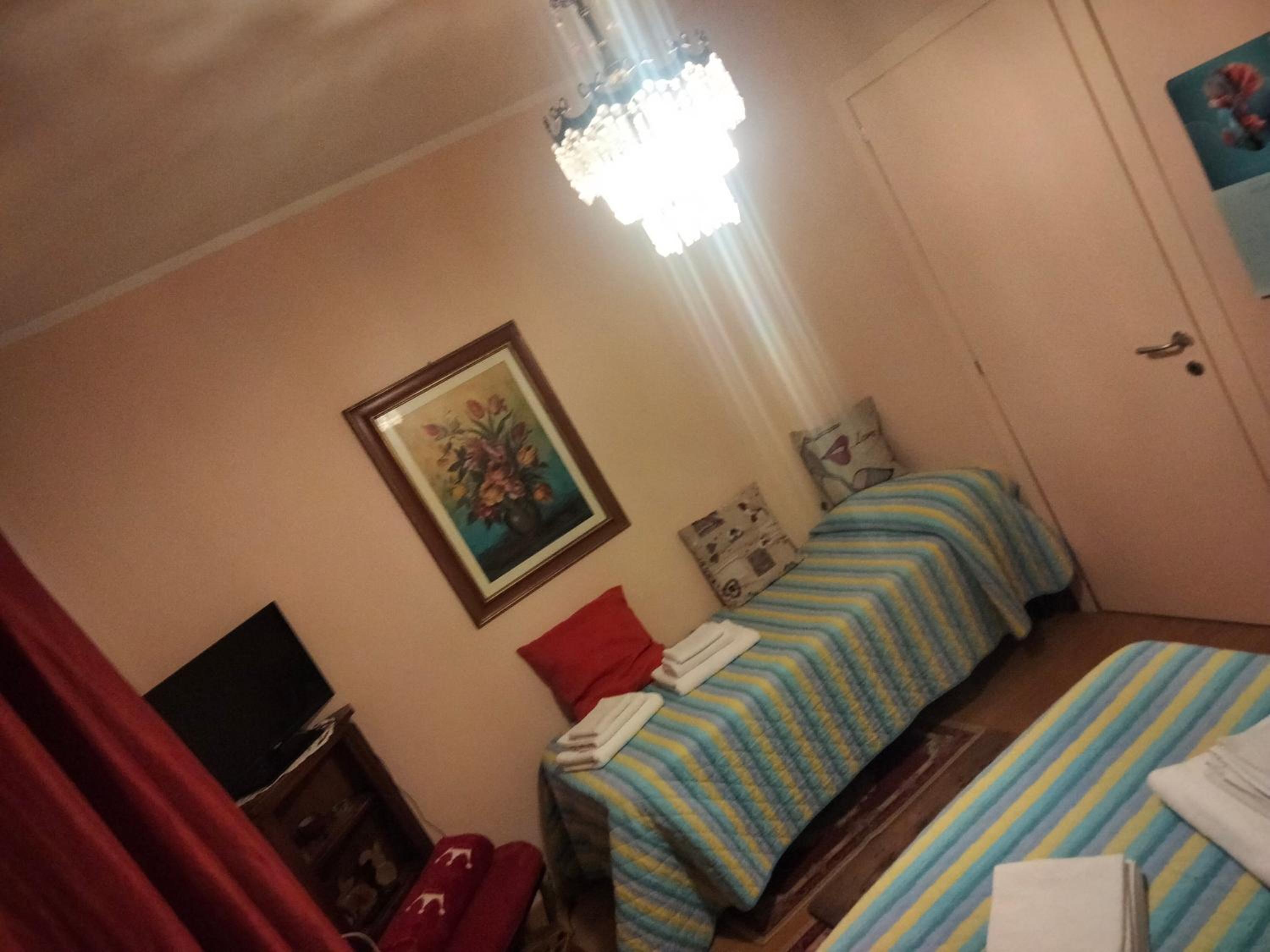 Two-Bedroom Apartment - Photo 10