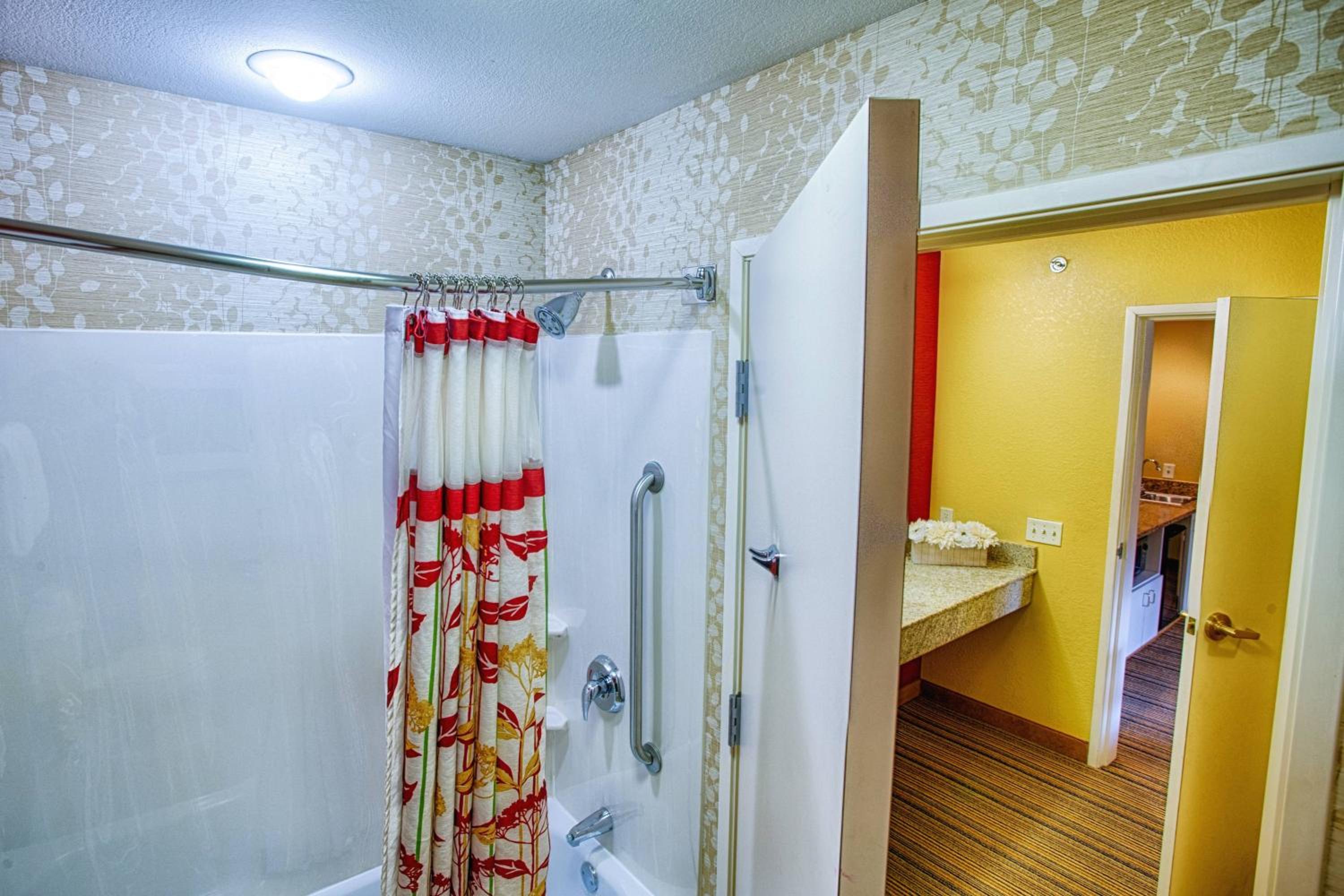King Suite - Photo 3