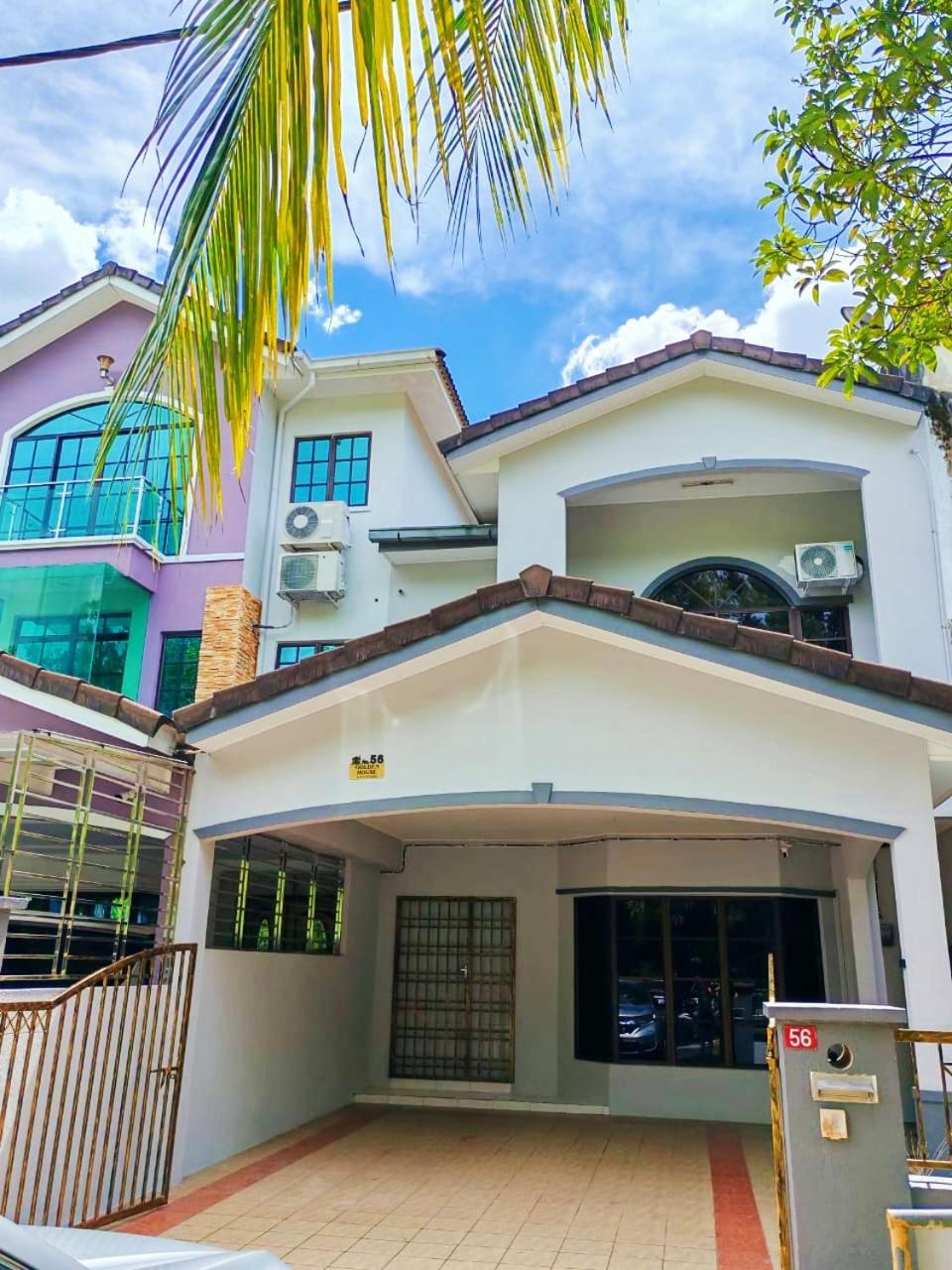 Four-Bedroom Vacation Home photo 3