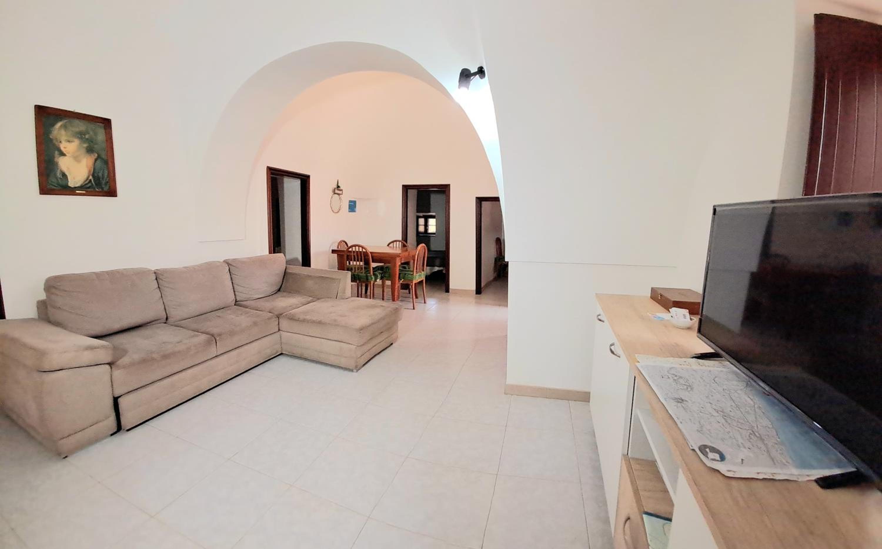Villa photo 2