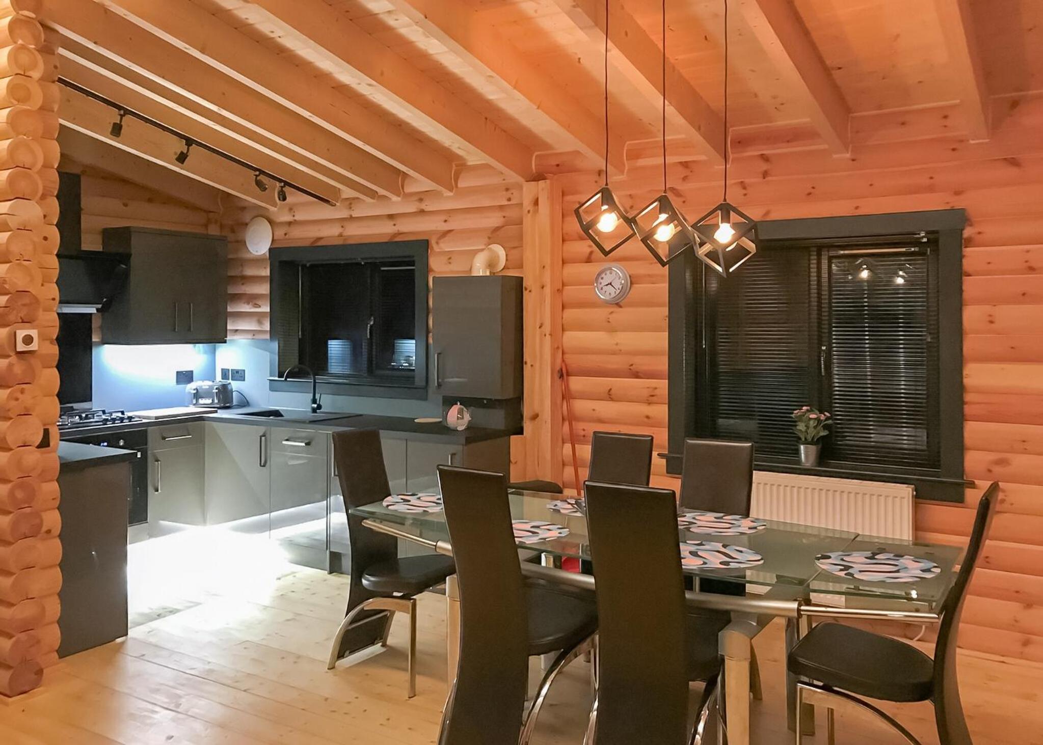 Three-Bedroom House photo 2