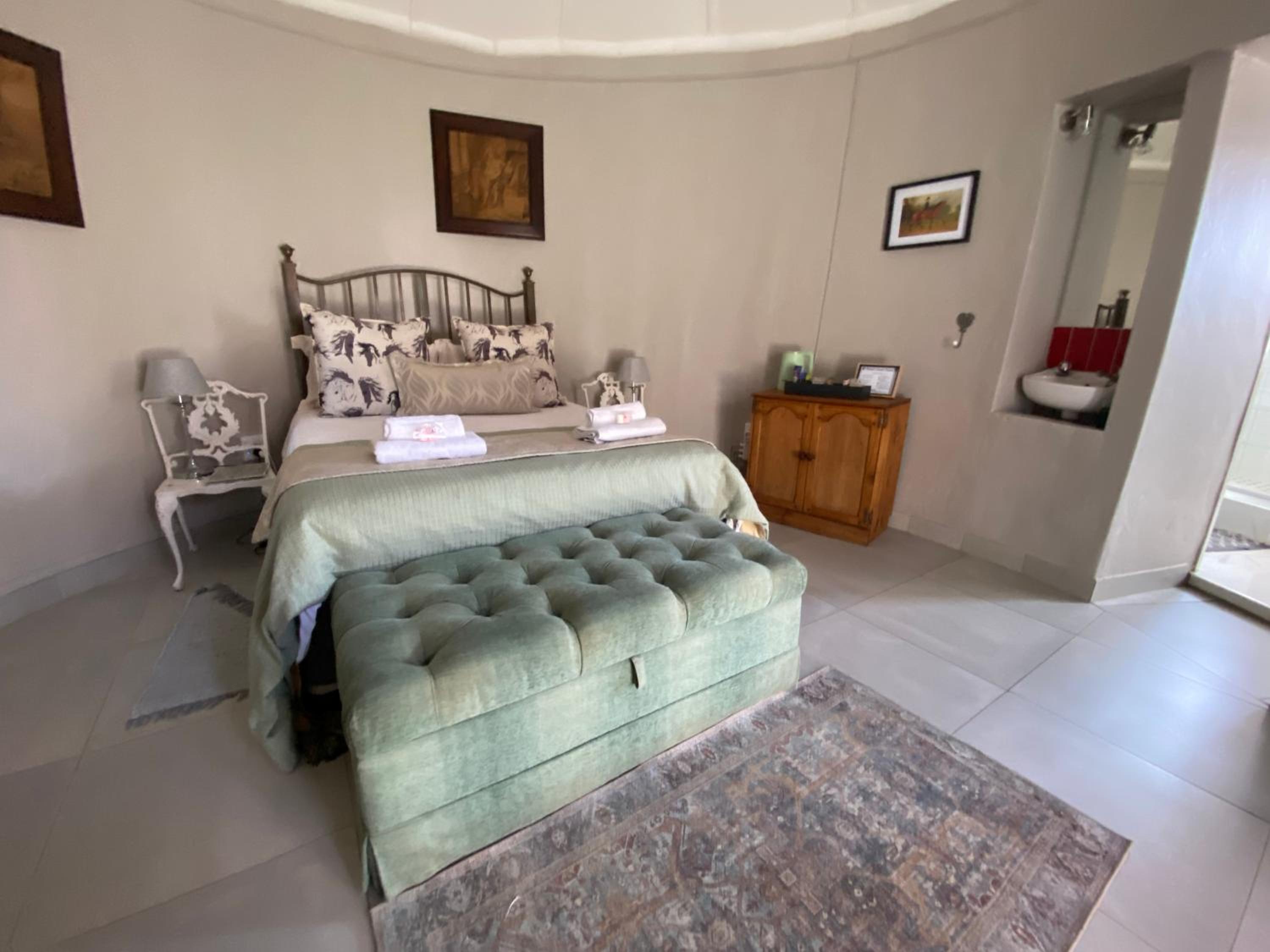 Double Room - Photo 9