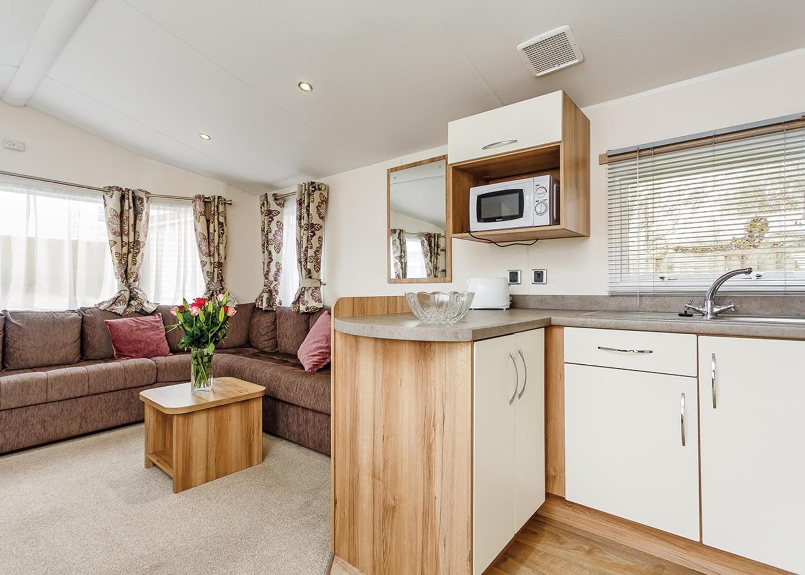 Mobile Home 2 photo 2