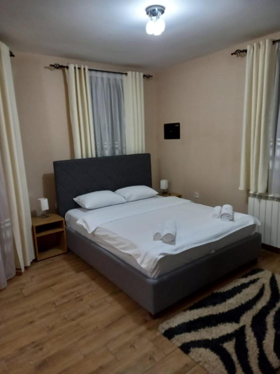 Apartment photo 1