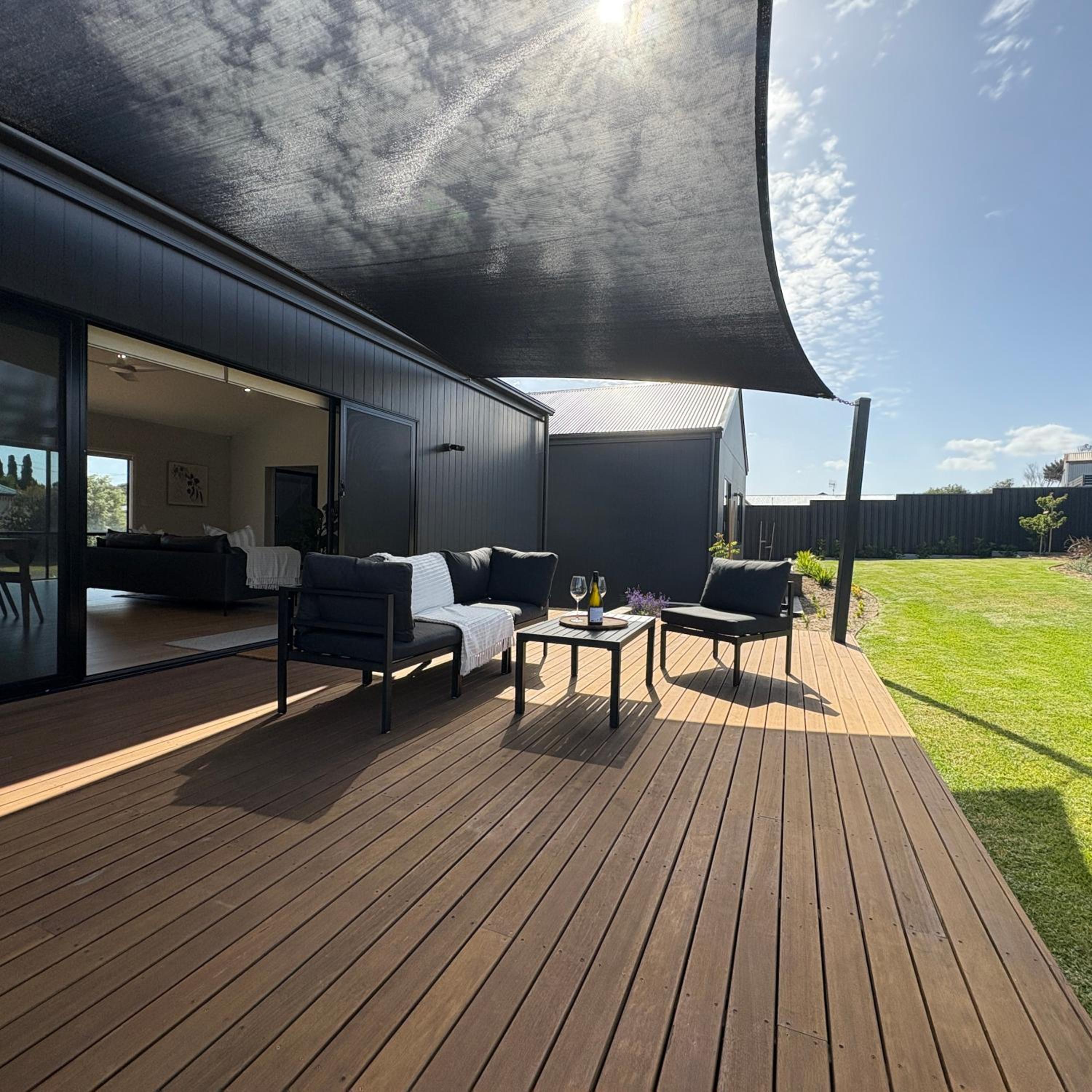Four-Bedroom Vacation Home photo 2