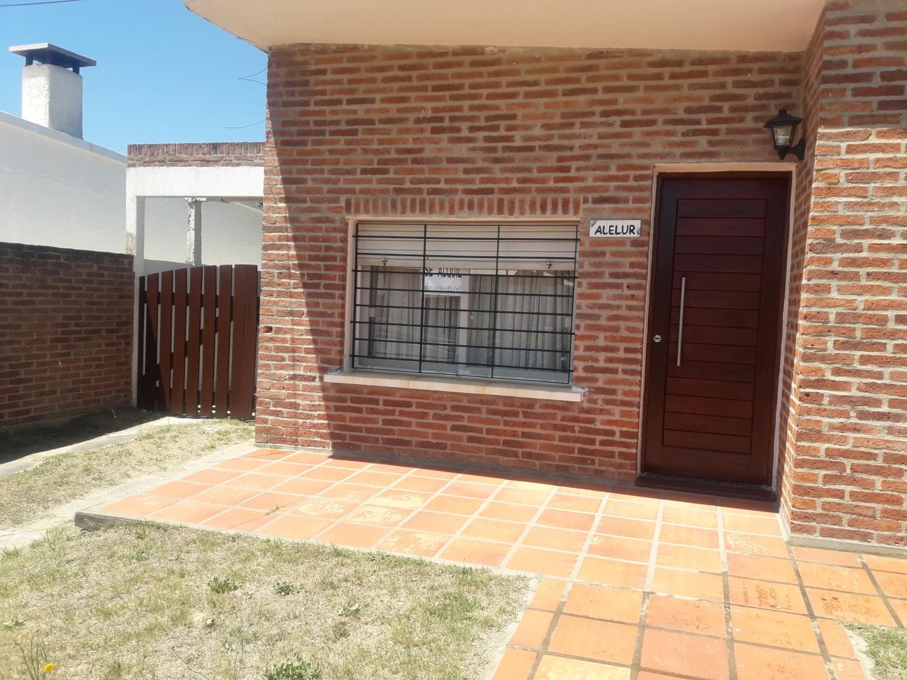 Three-Bedroom House photo 2