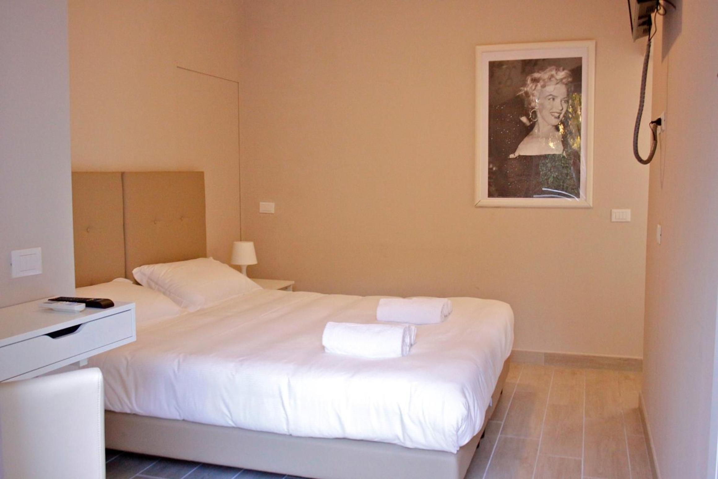 Double or Twin Room photo 1
