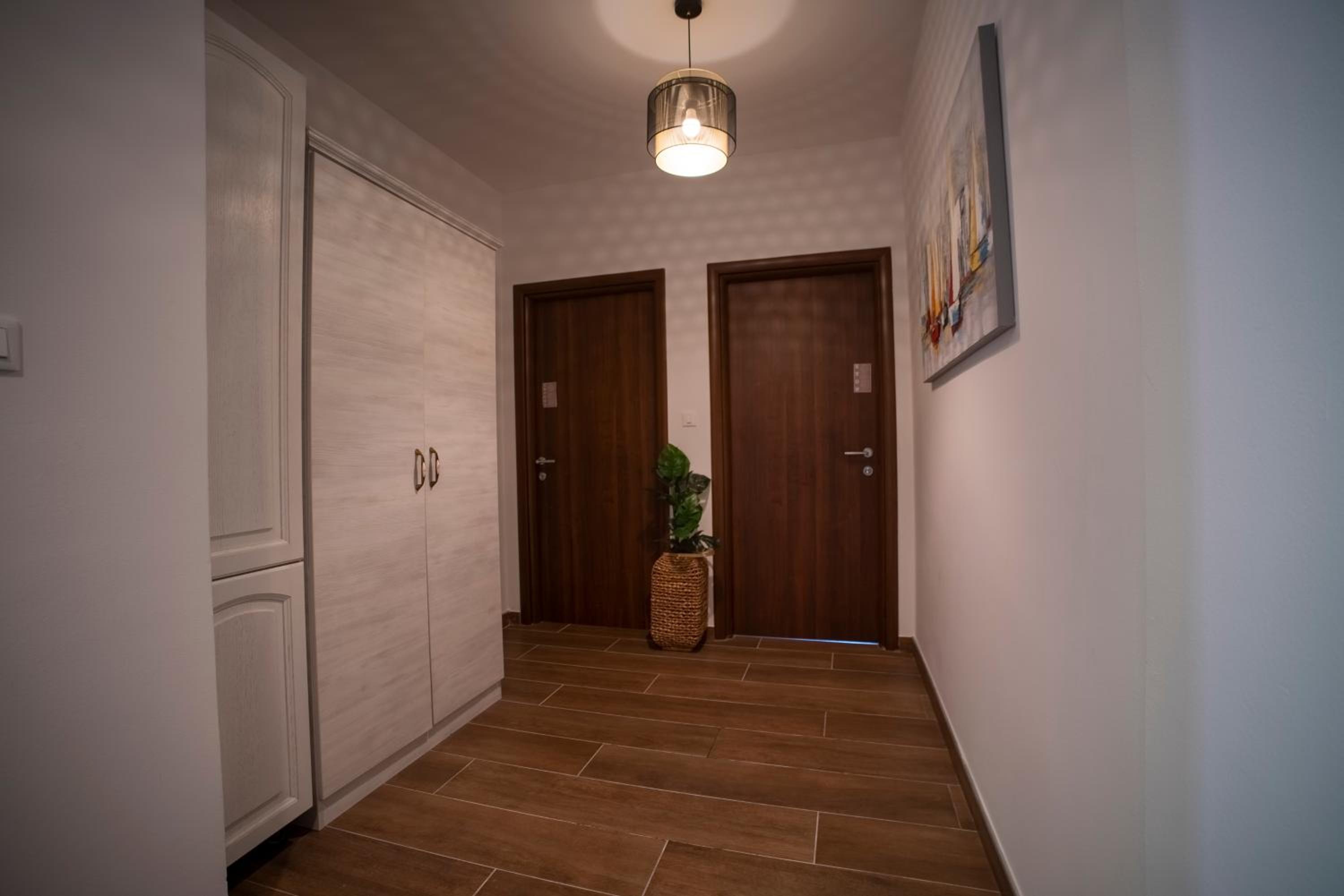 Ein-Zimmer-Apartment mit Balkon und Meerblick