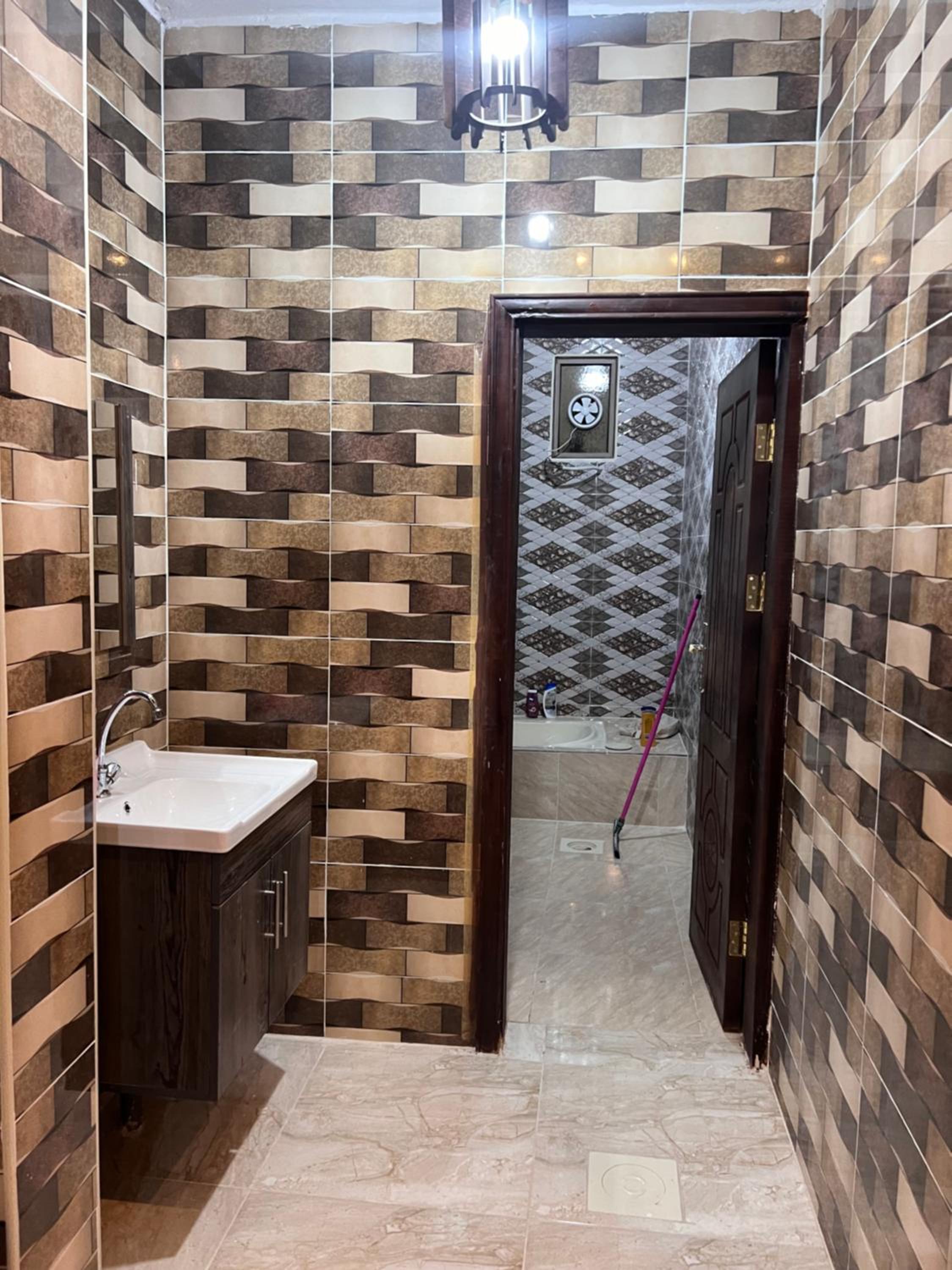Double Room with Shared Bathroom photo 2