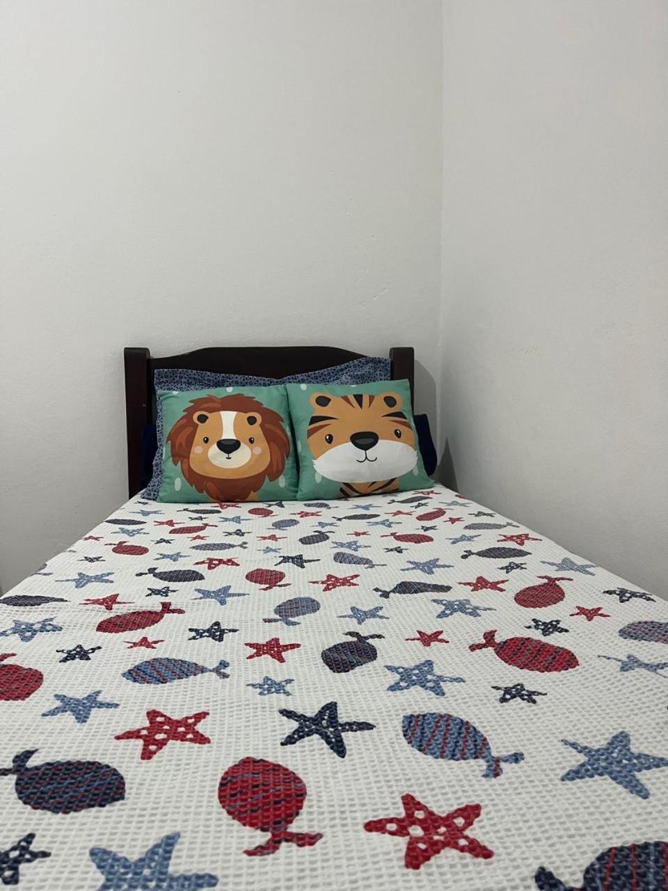 One-Bedroom House photo 1