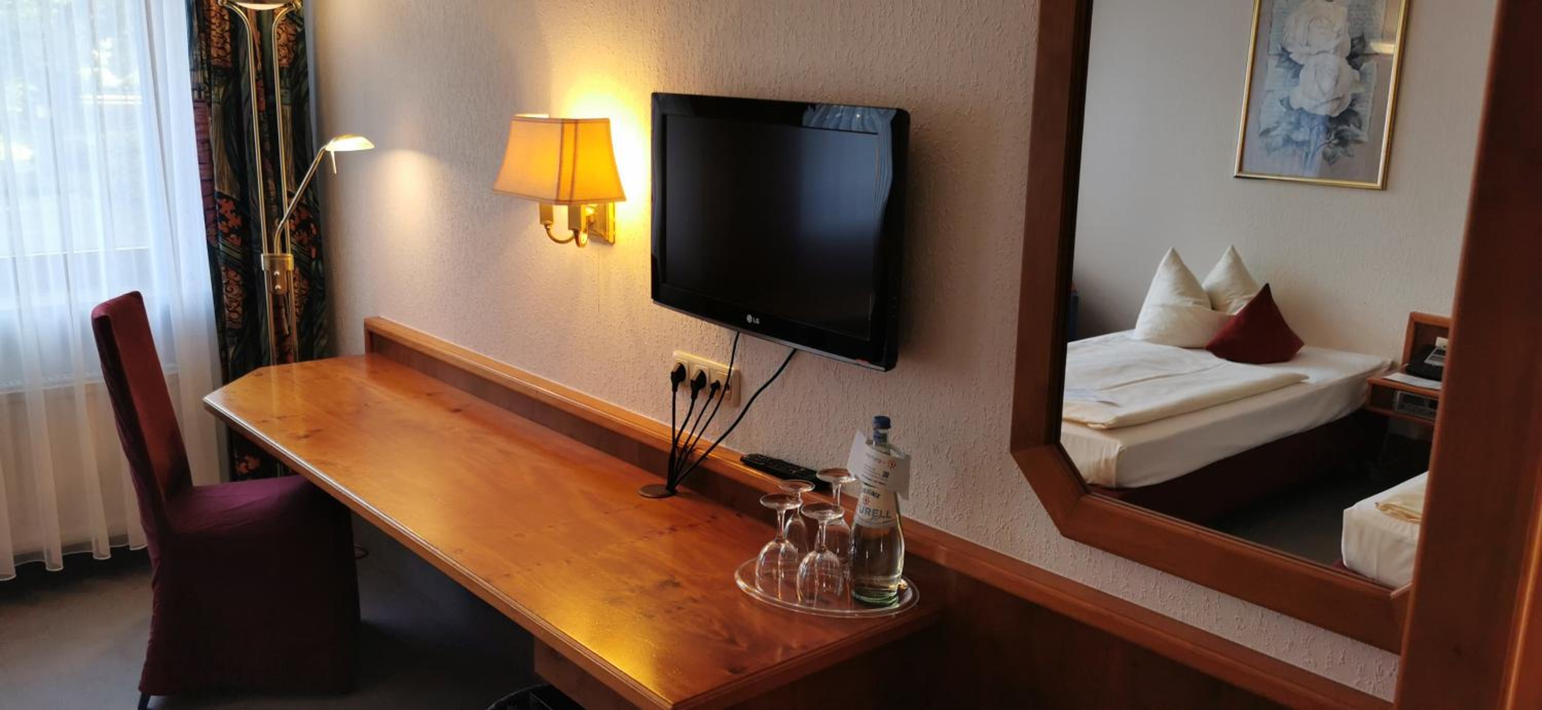 Double Room - Photo 1