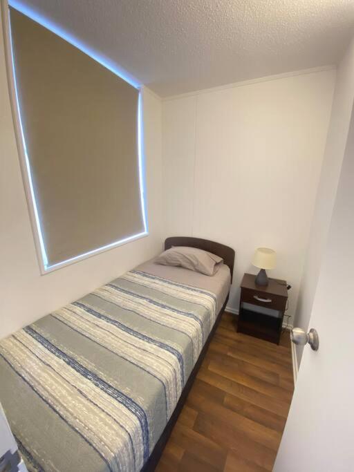 Three-Bedroom Apartment with Mountain View photo 2
