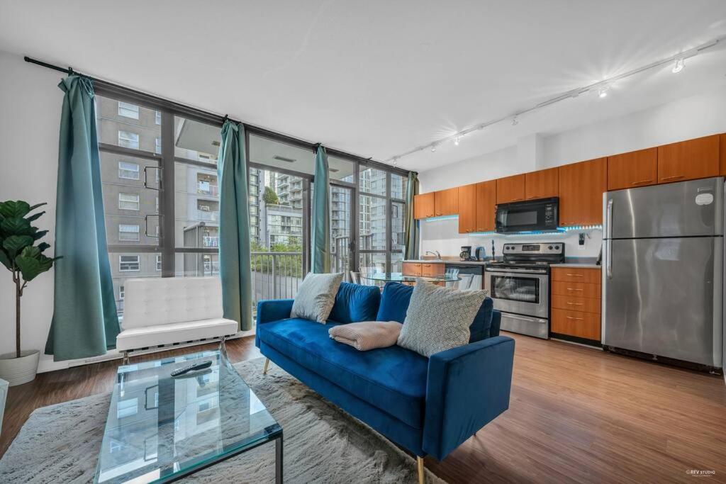 Two-Bedroom Apartment with Balcony