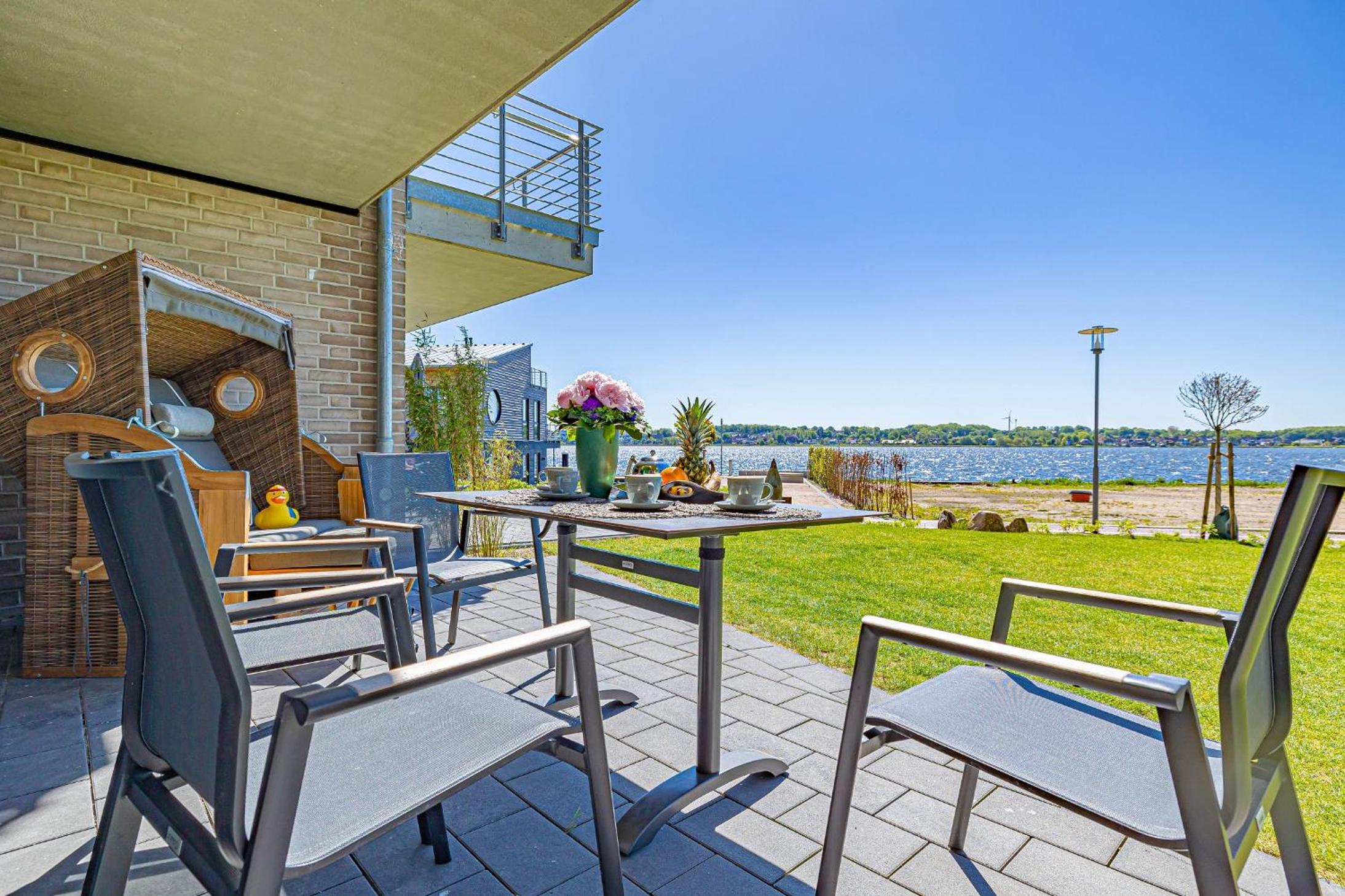 Apartment with Sea View photo 1
