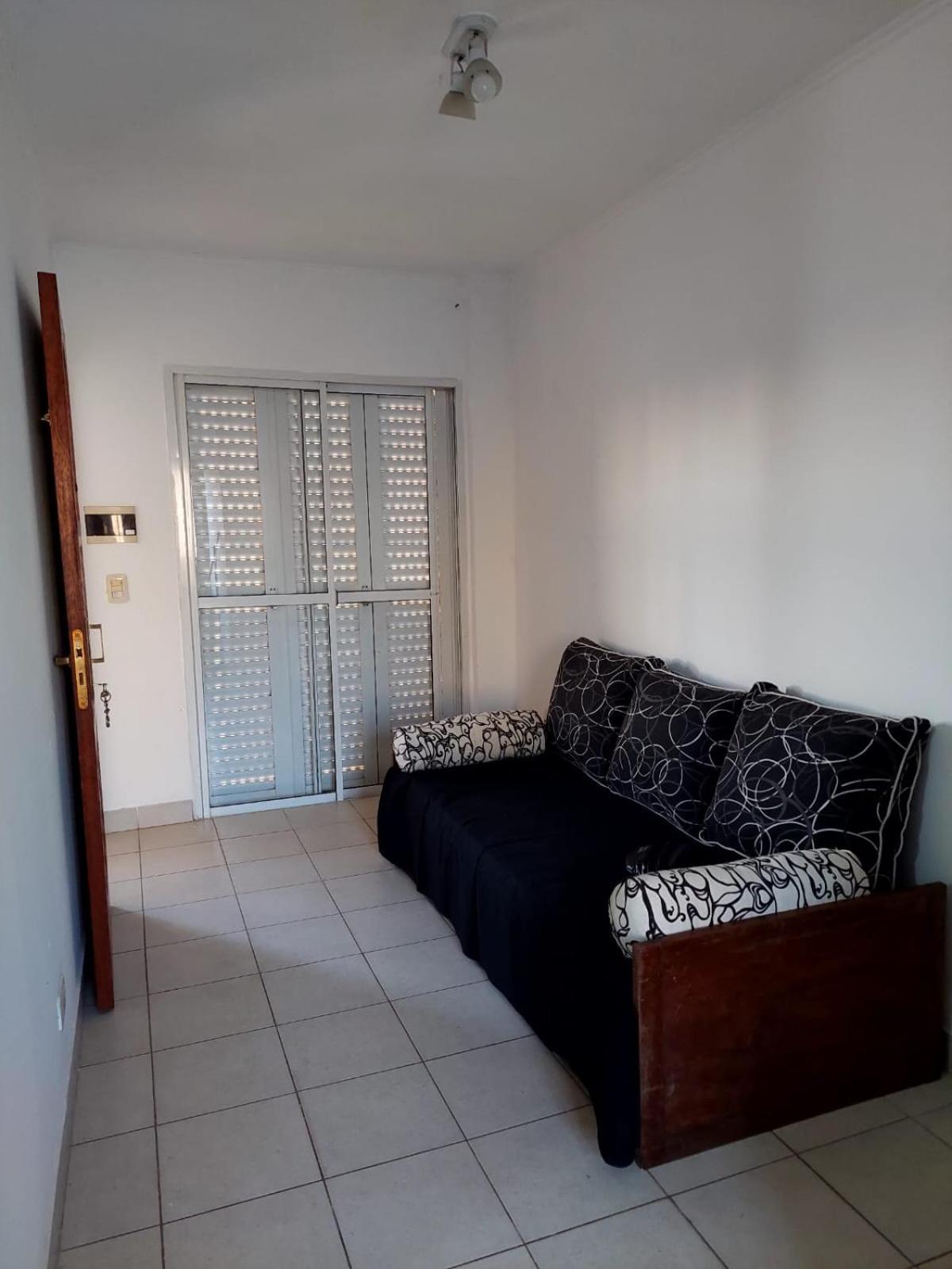 Two-Bedroom Apartment With Balcony photo 1