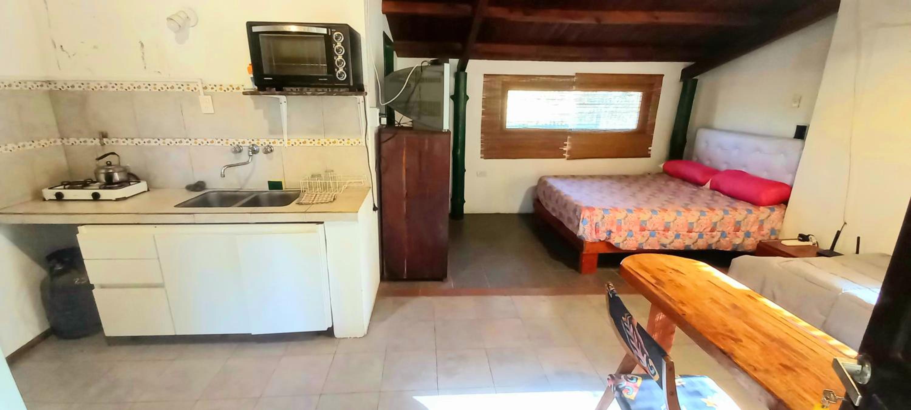 One-Bedroom House photo 1