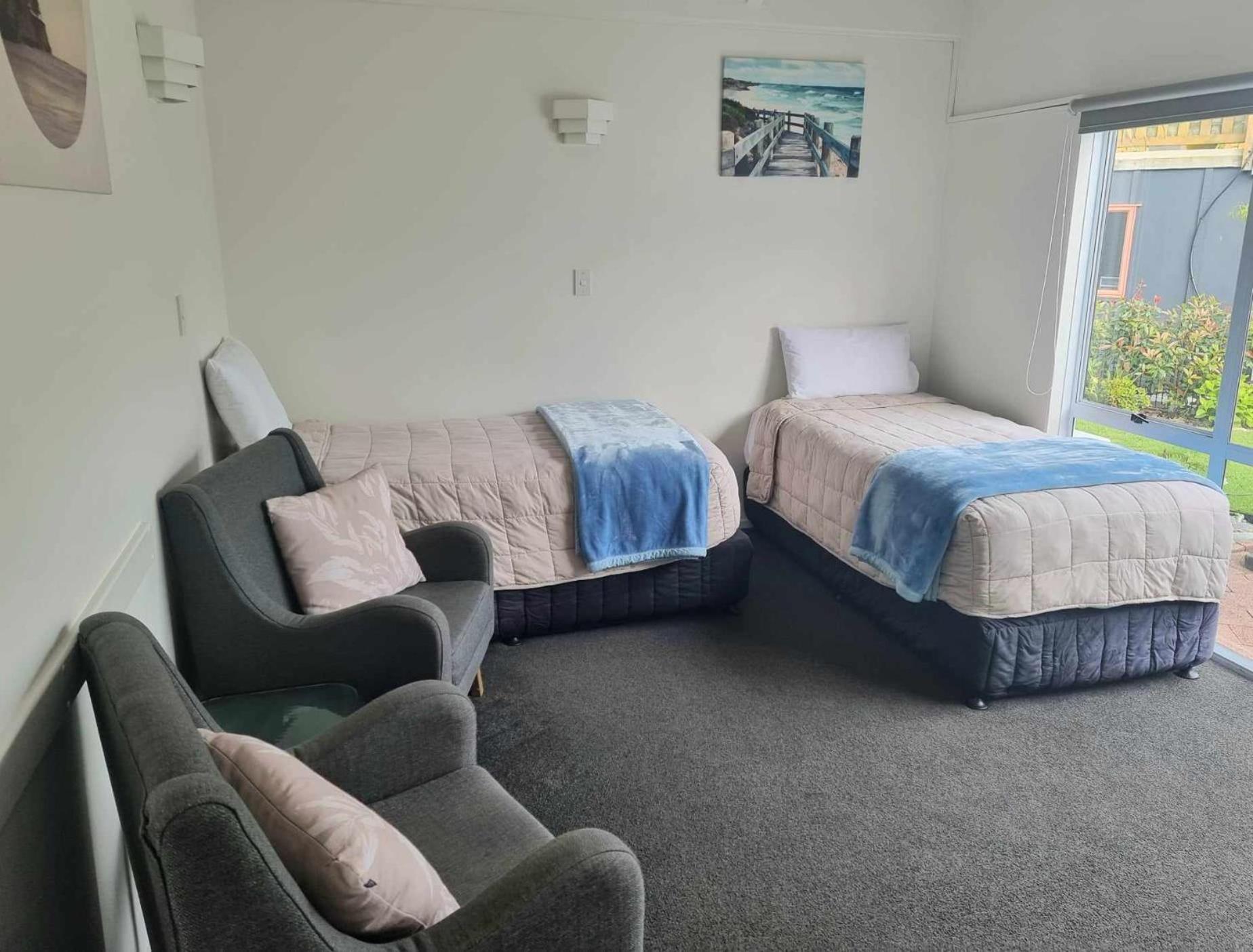 Double Room with Garden View - Photo 3